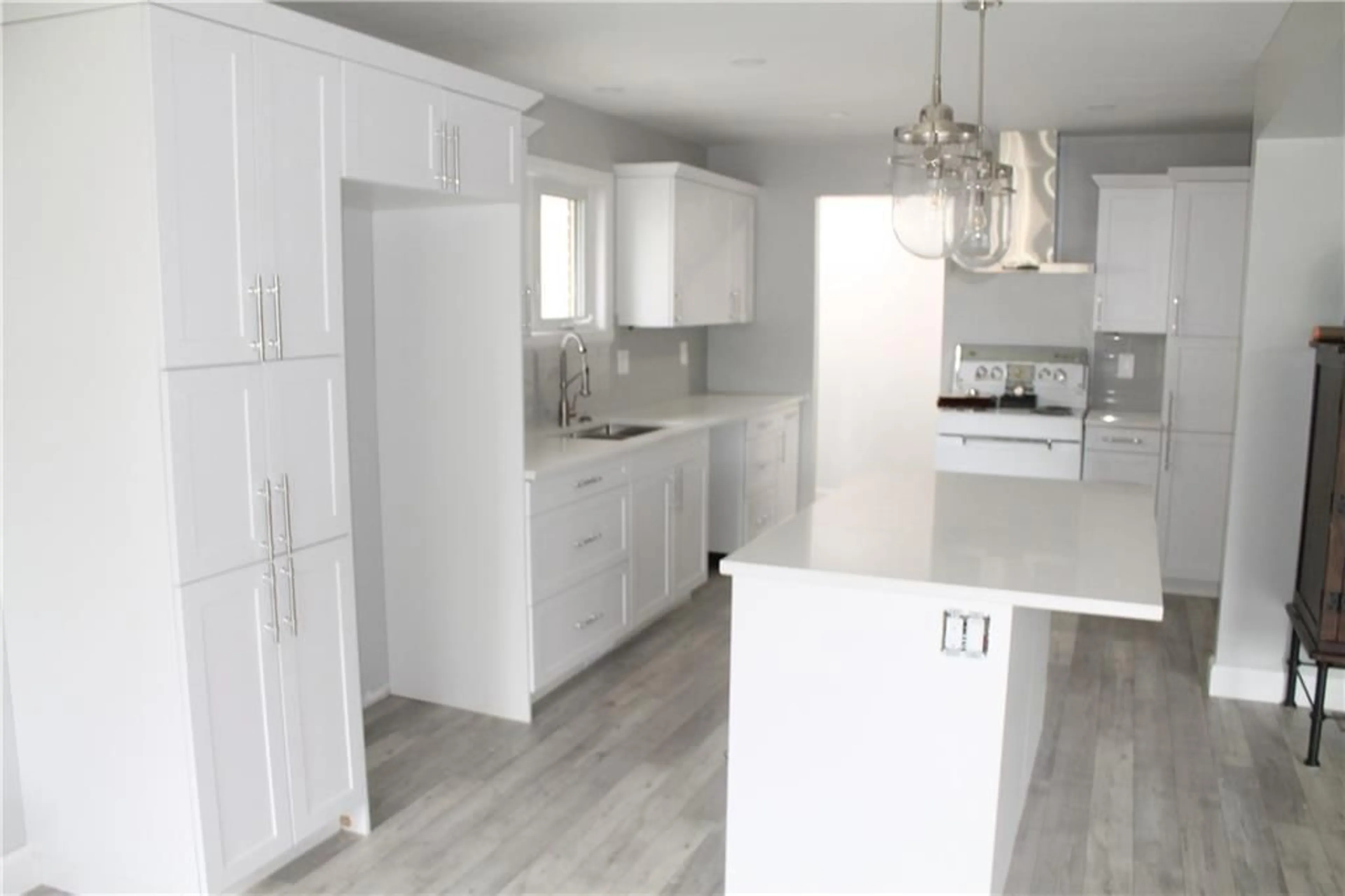 Open concept kitchen for 1308 DOVER Rd, Cornwall Ontario K6J 1V3