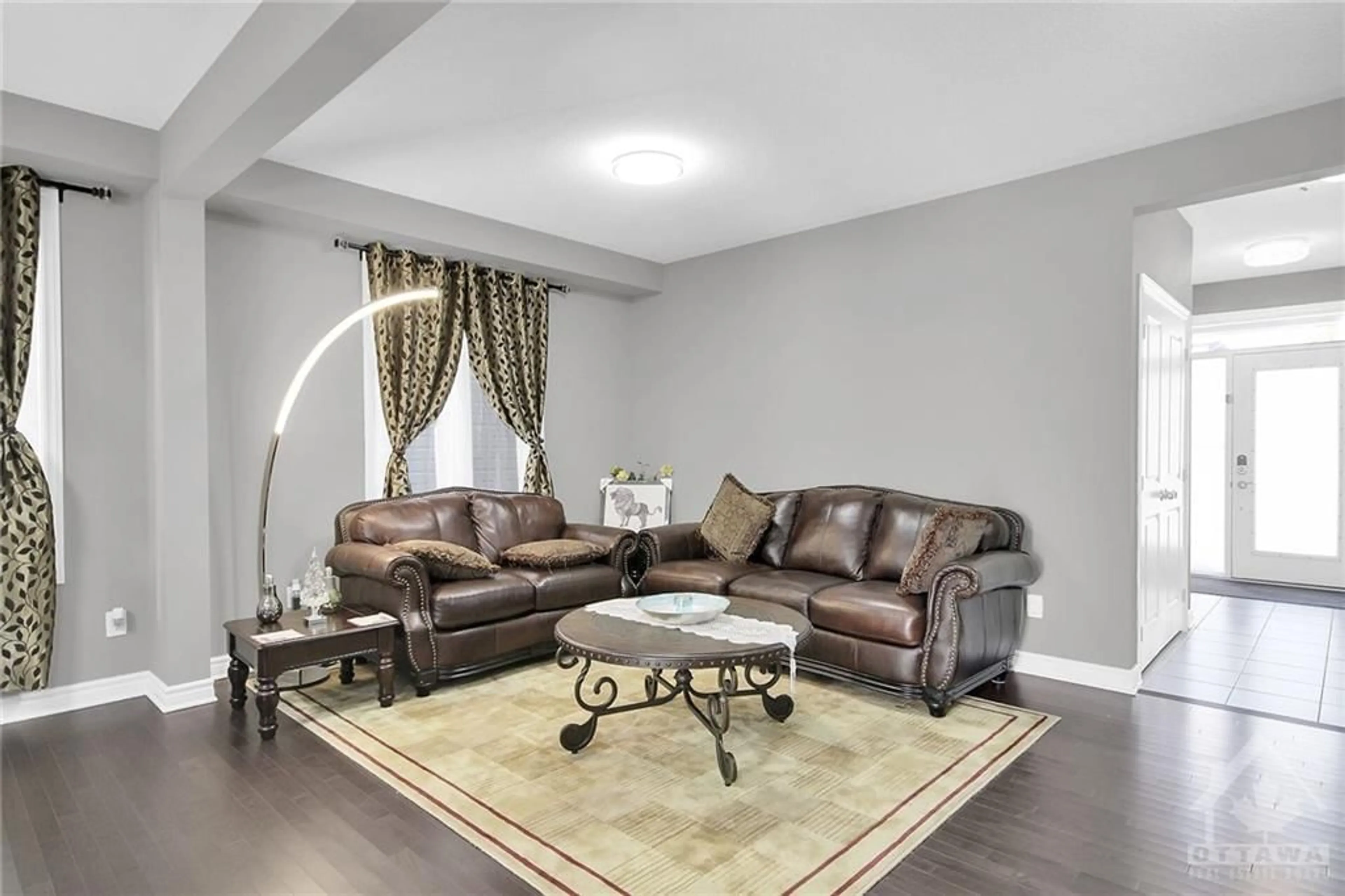 Living room, wood floors for 302 EAGLEHEAD Cres, Ottawa Ontario K2S 2H9