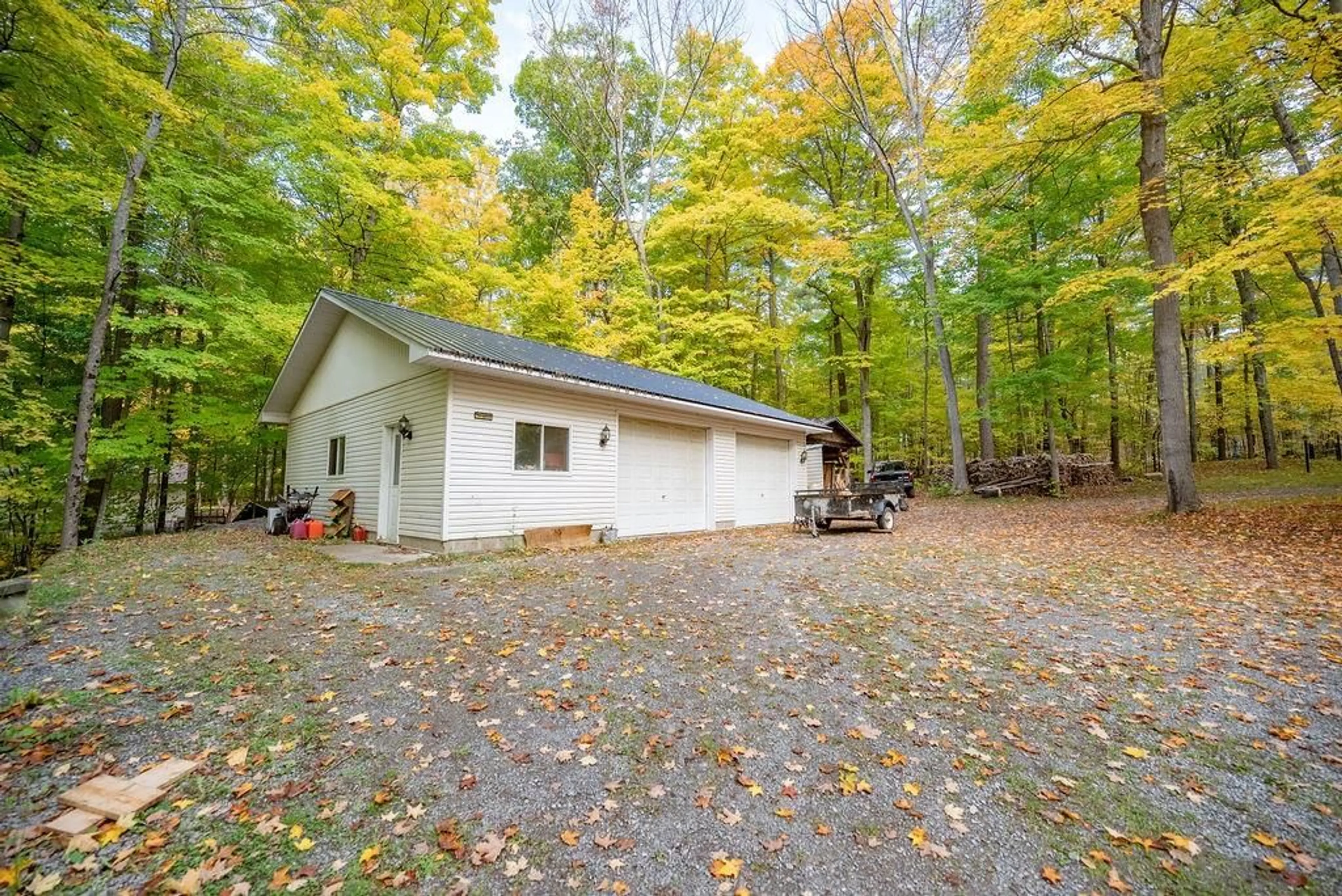 Patio, cottage for 29 HOLIDAY Lane, Eganville Ontario K0J 1T0