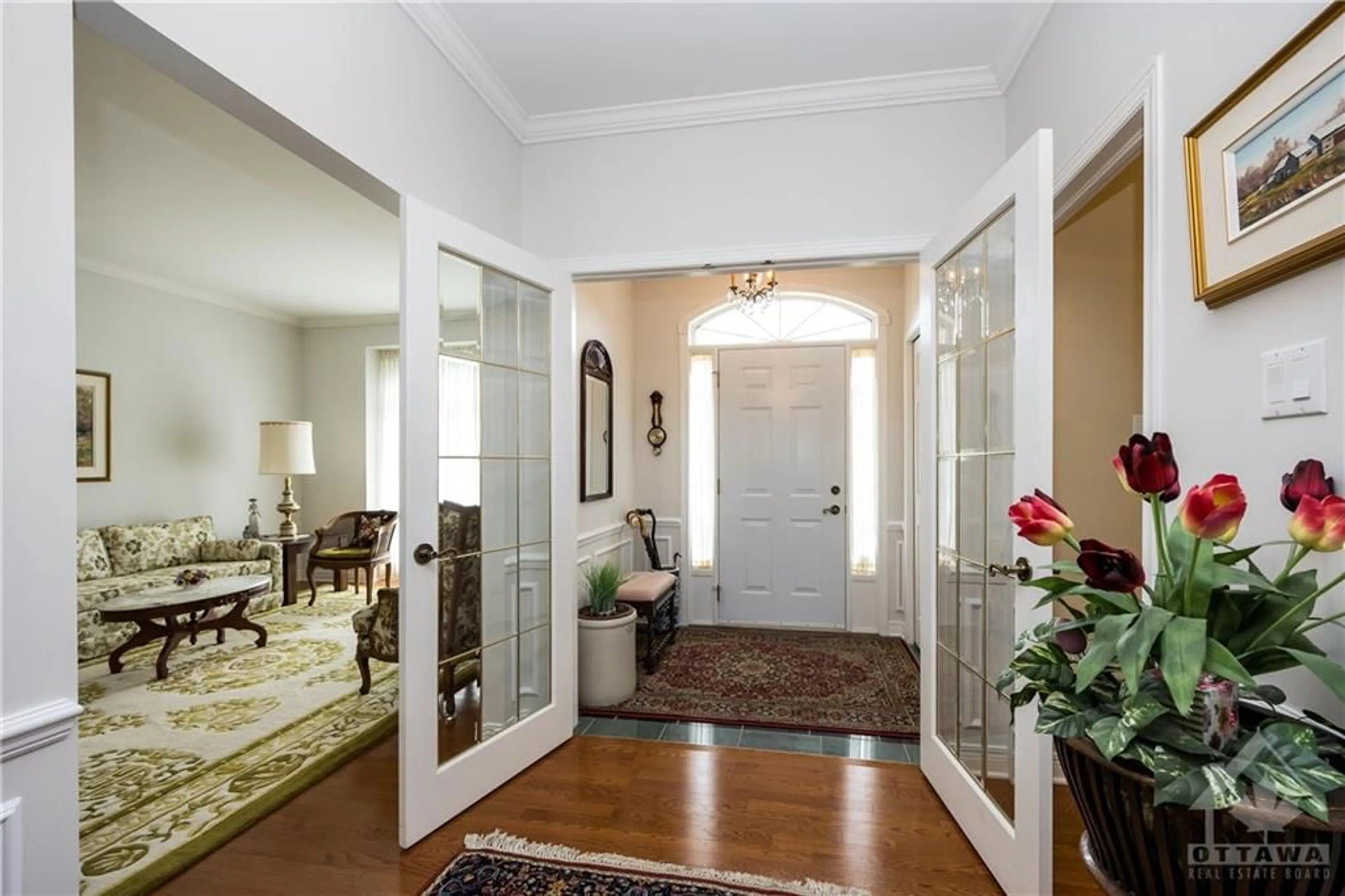 Indoor foyer, wood floors for 243 MARILYN Ave, Ottawa Ontario K1V 7E4