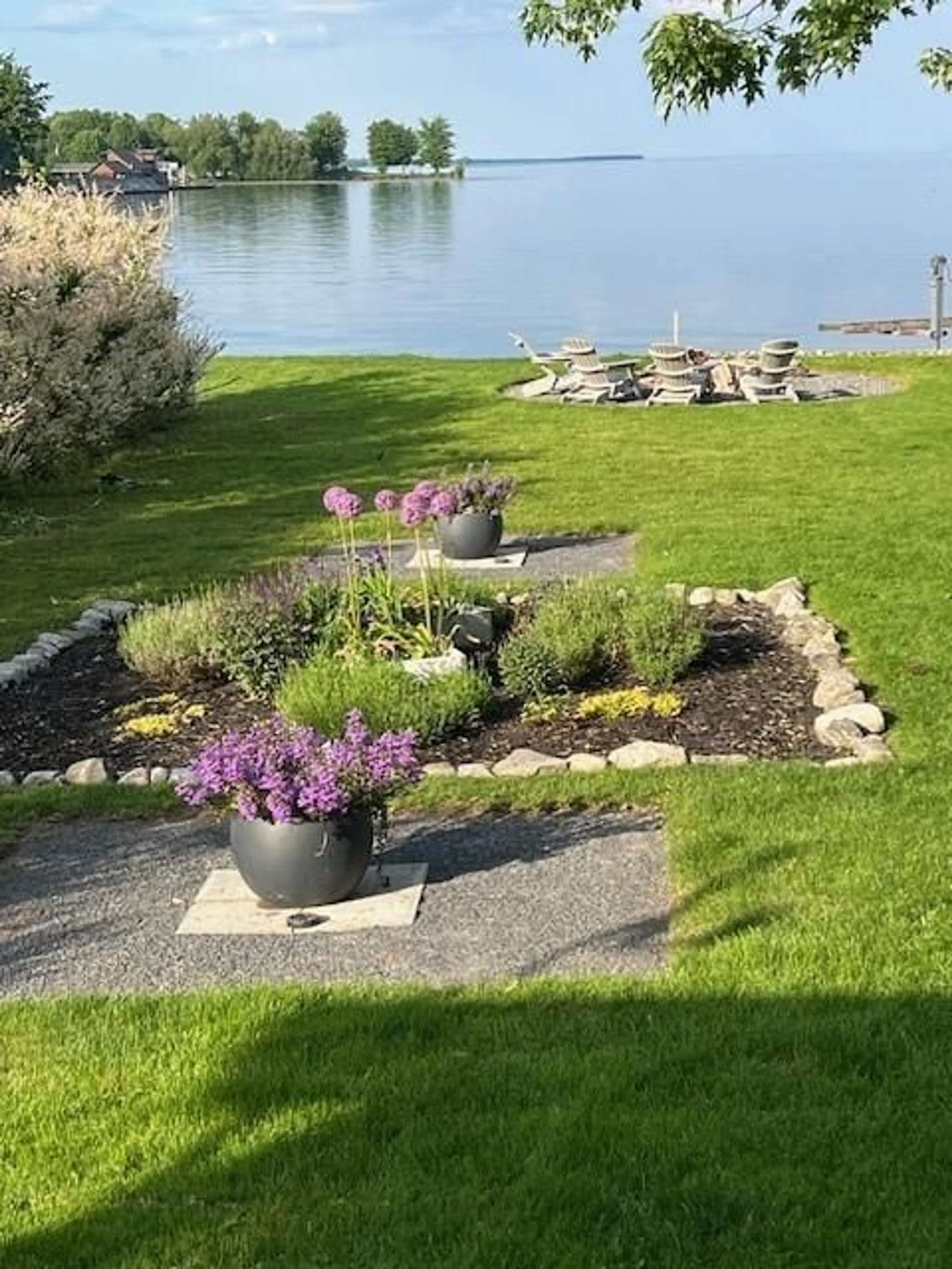 Patio, lake for 20449 LAKEVIEW Dr, South Lancaster Ontario K0C 2C0