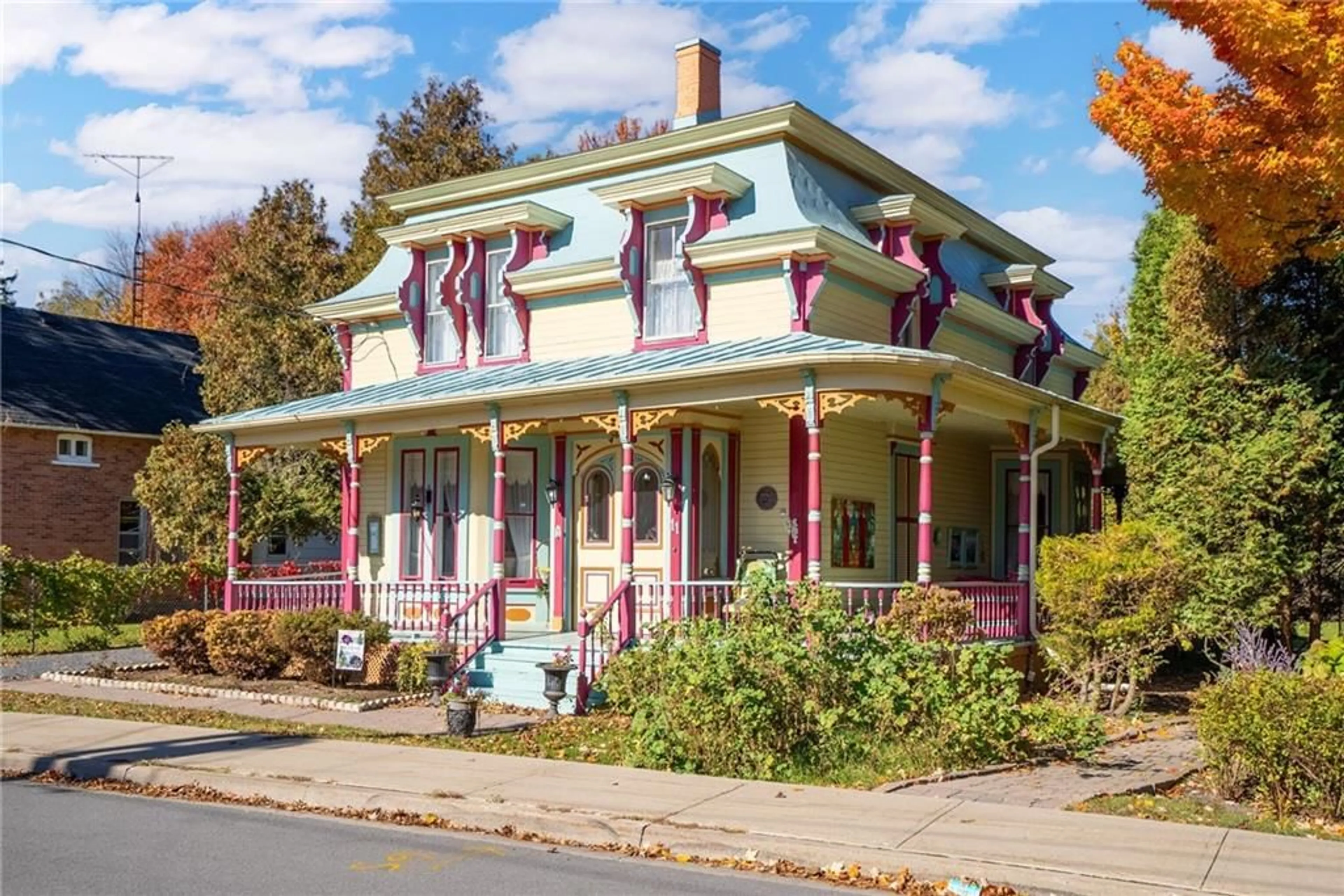 Frontside or backside of a home, cottage for 11 OAK St, Lancaster Ontario K0C 1N0