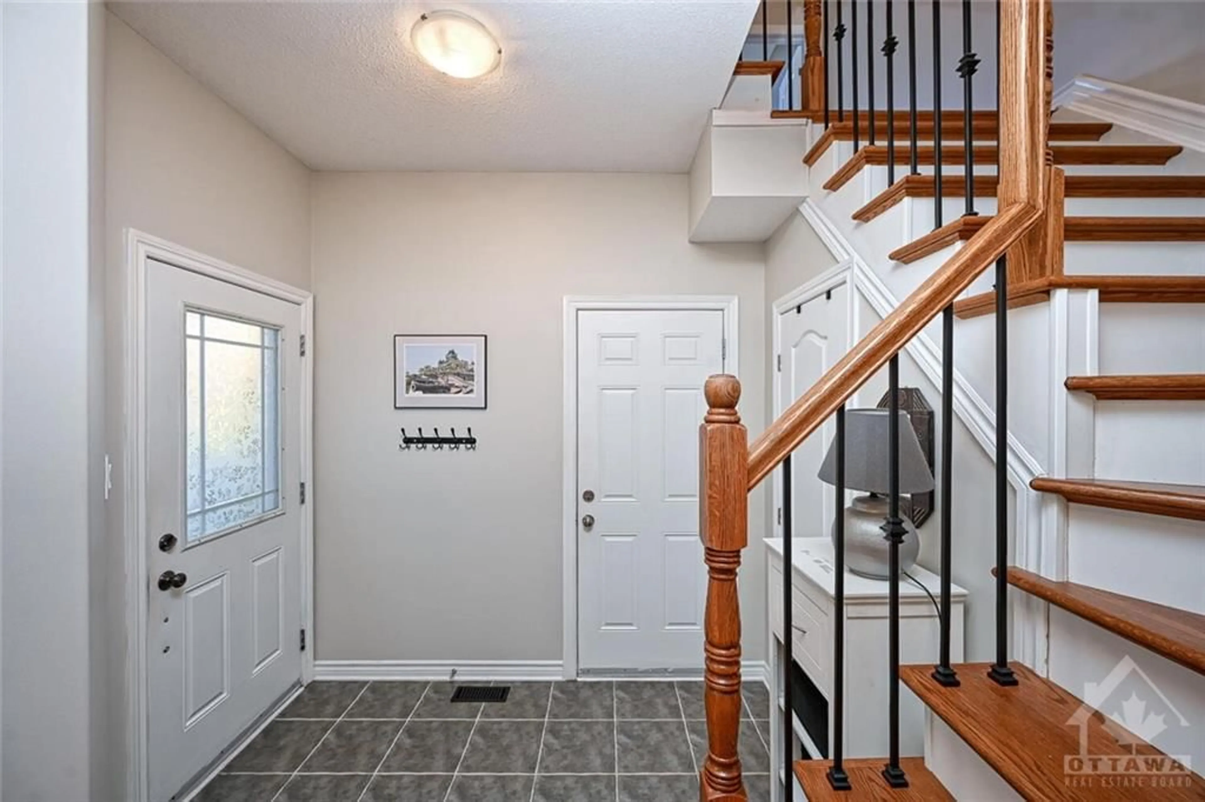 Indoor entryway, wood floors for 111 TALLTREE Cres, Ottawa Ontario K2S 0A9