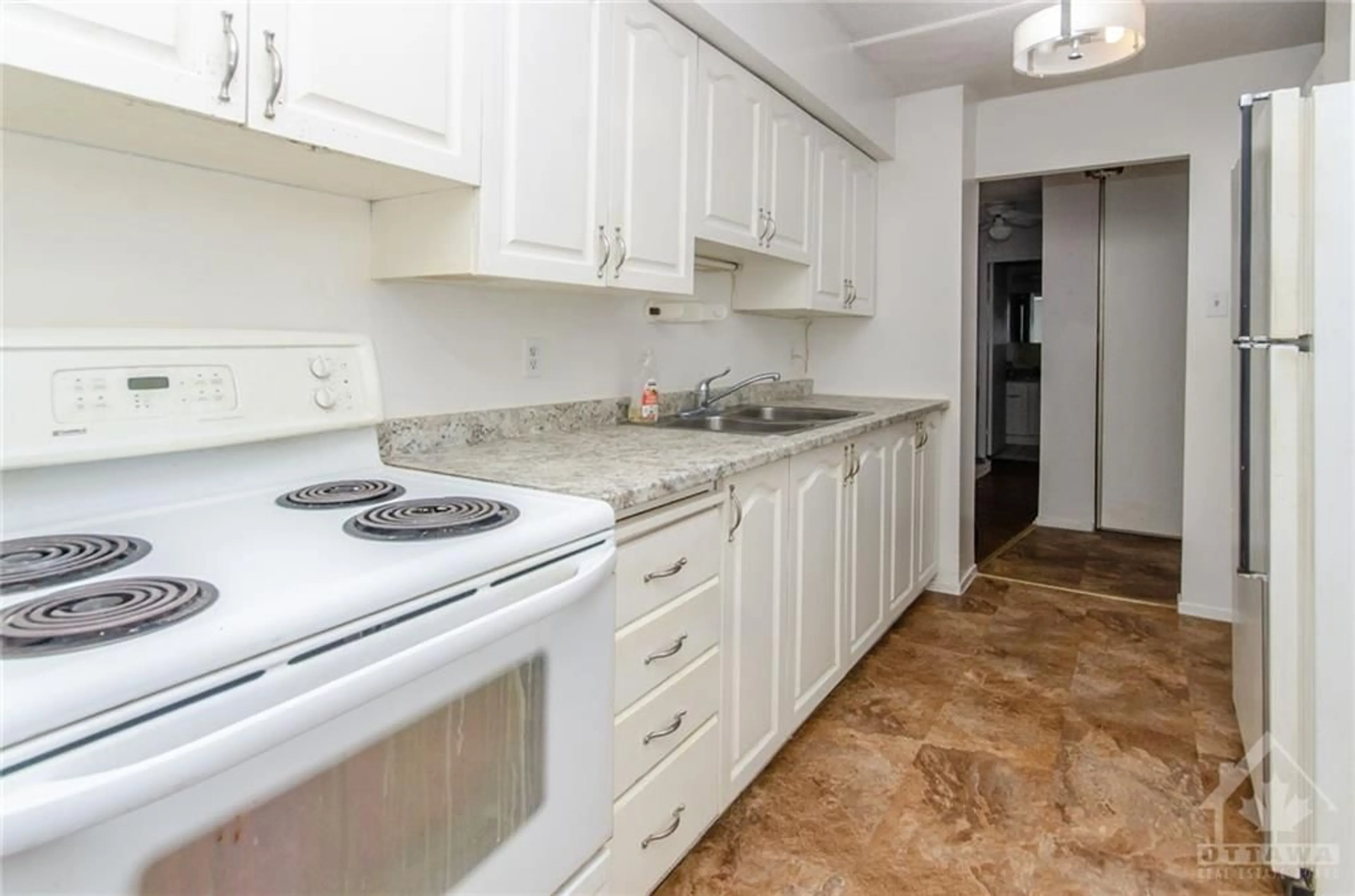 Standard kitchen, not visible floor for 2400 VIRGINIA Dr #406, Ottawa Ontario K1H 8L3