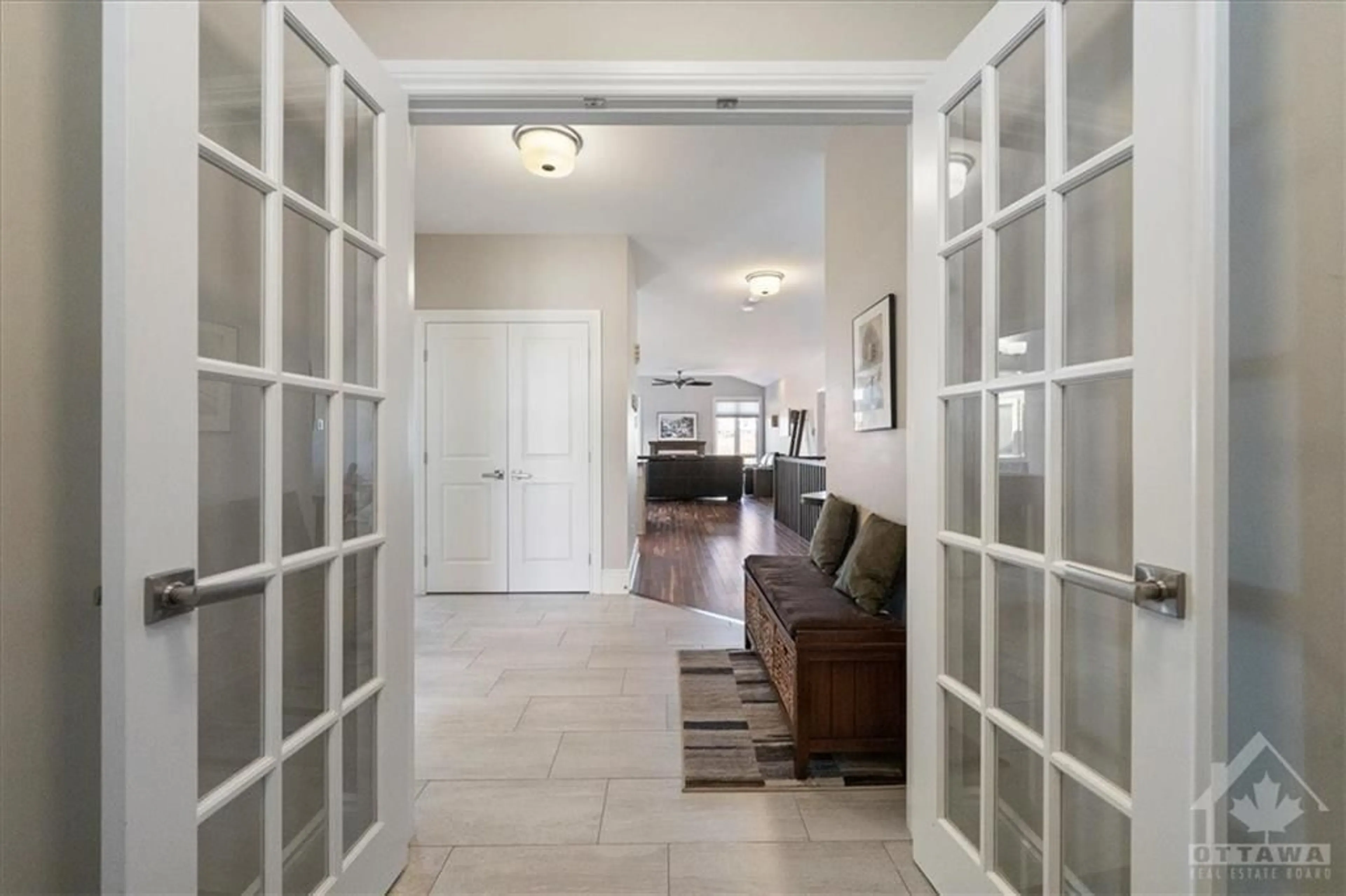 Indoor entryway, wood floors for 740 CARTOGRAPHE St, Ottawa Ontario K4A 0Y8