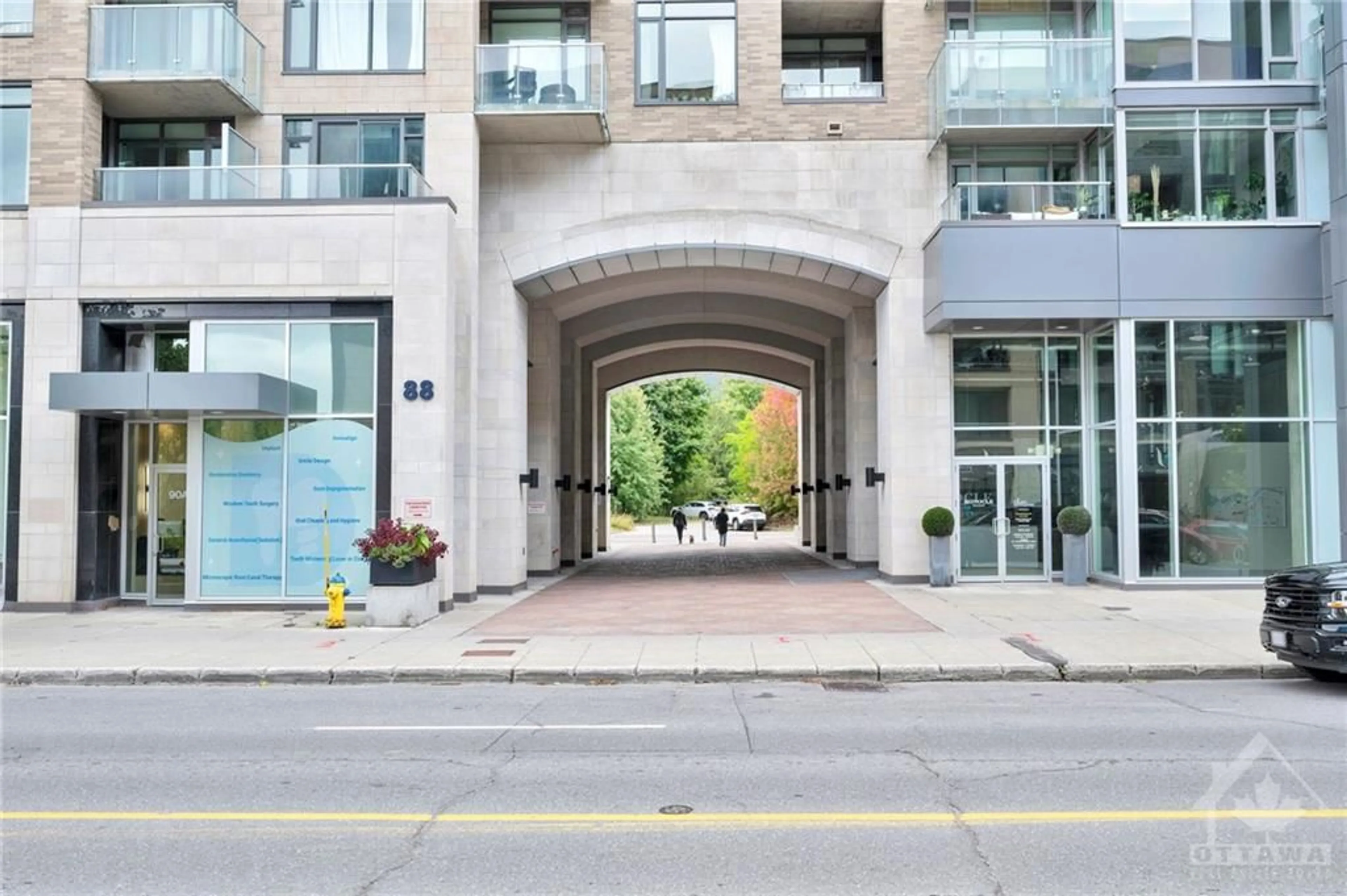 Indoor foyer, unknown floor for 88 RICHMOND Rd #207, Ottawa Ontario K1Z 0B1