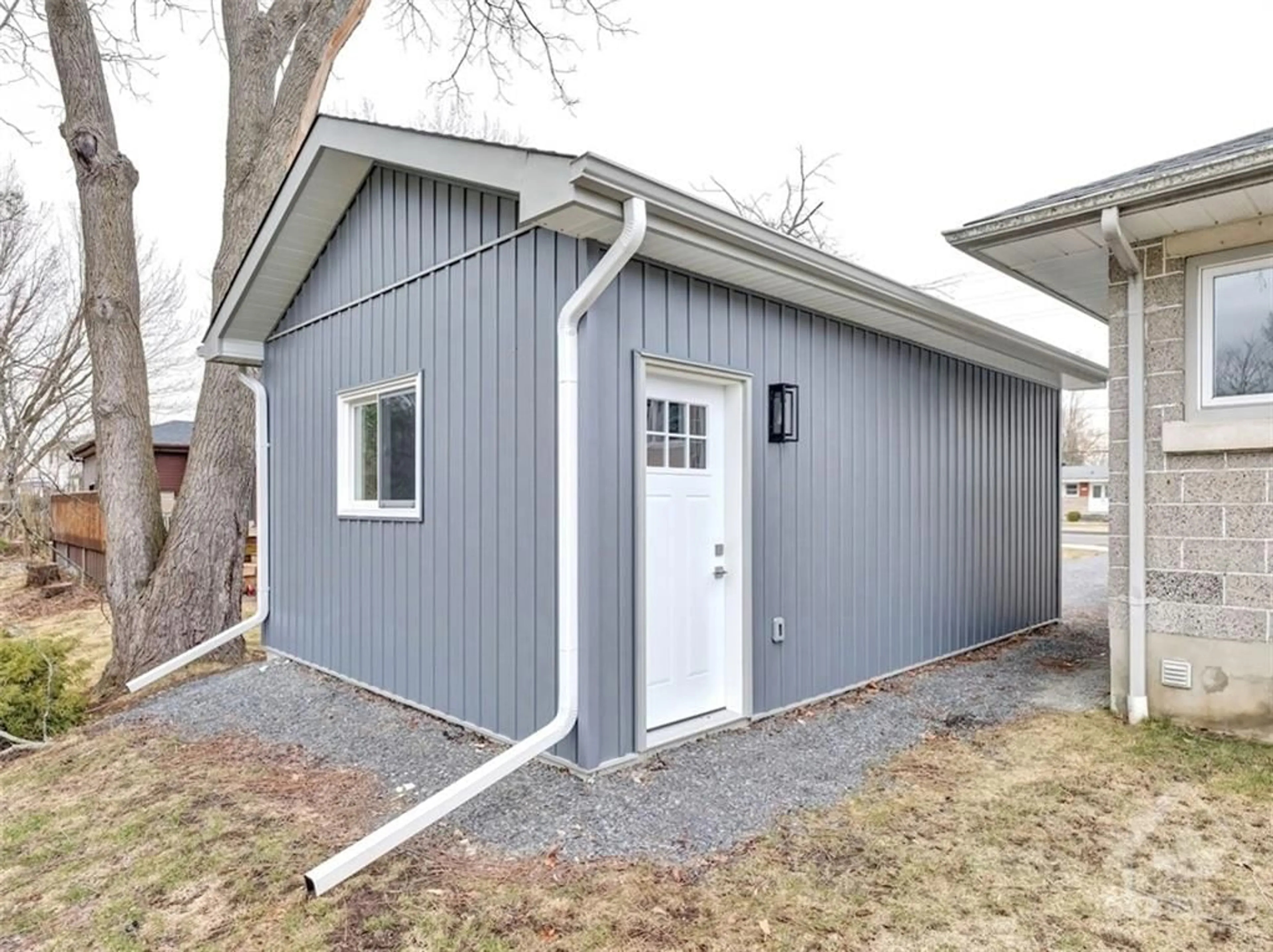 Shed for 5961 PERTH St, Ottawa Ontario K2A 2Z0