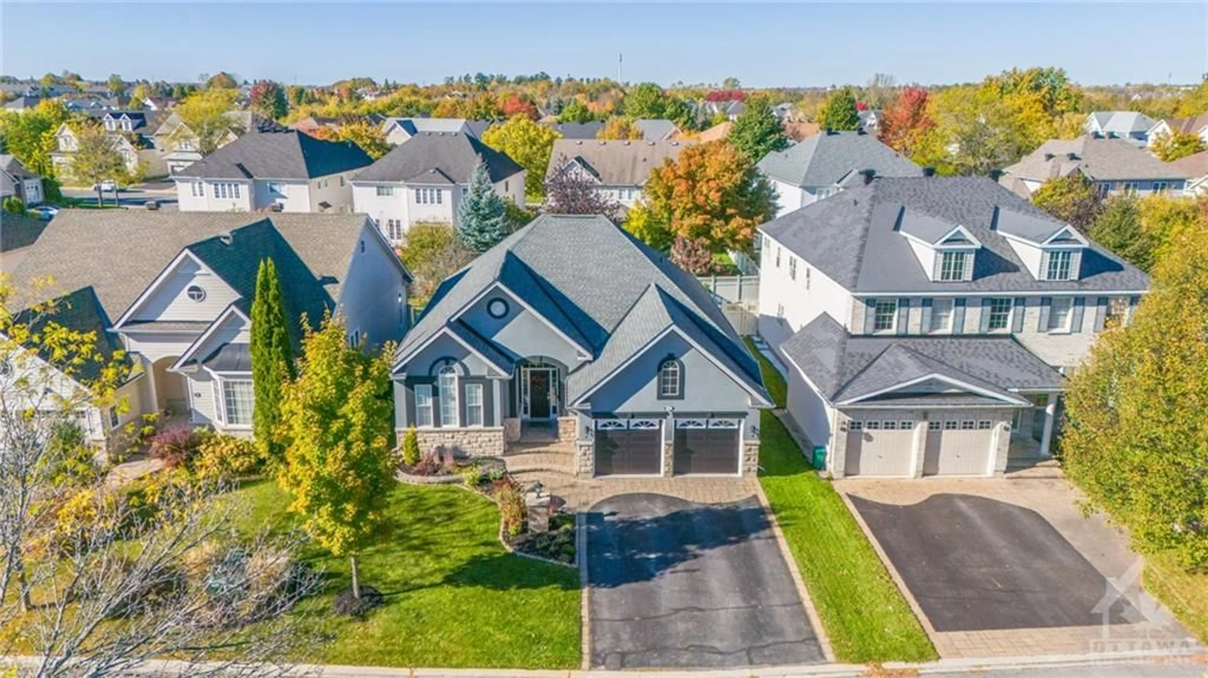 A pic from exterior of the house or condo, the street view for 6 WERSCH Lane, Ottawa Ontario K2J 5E4