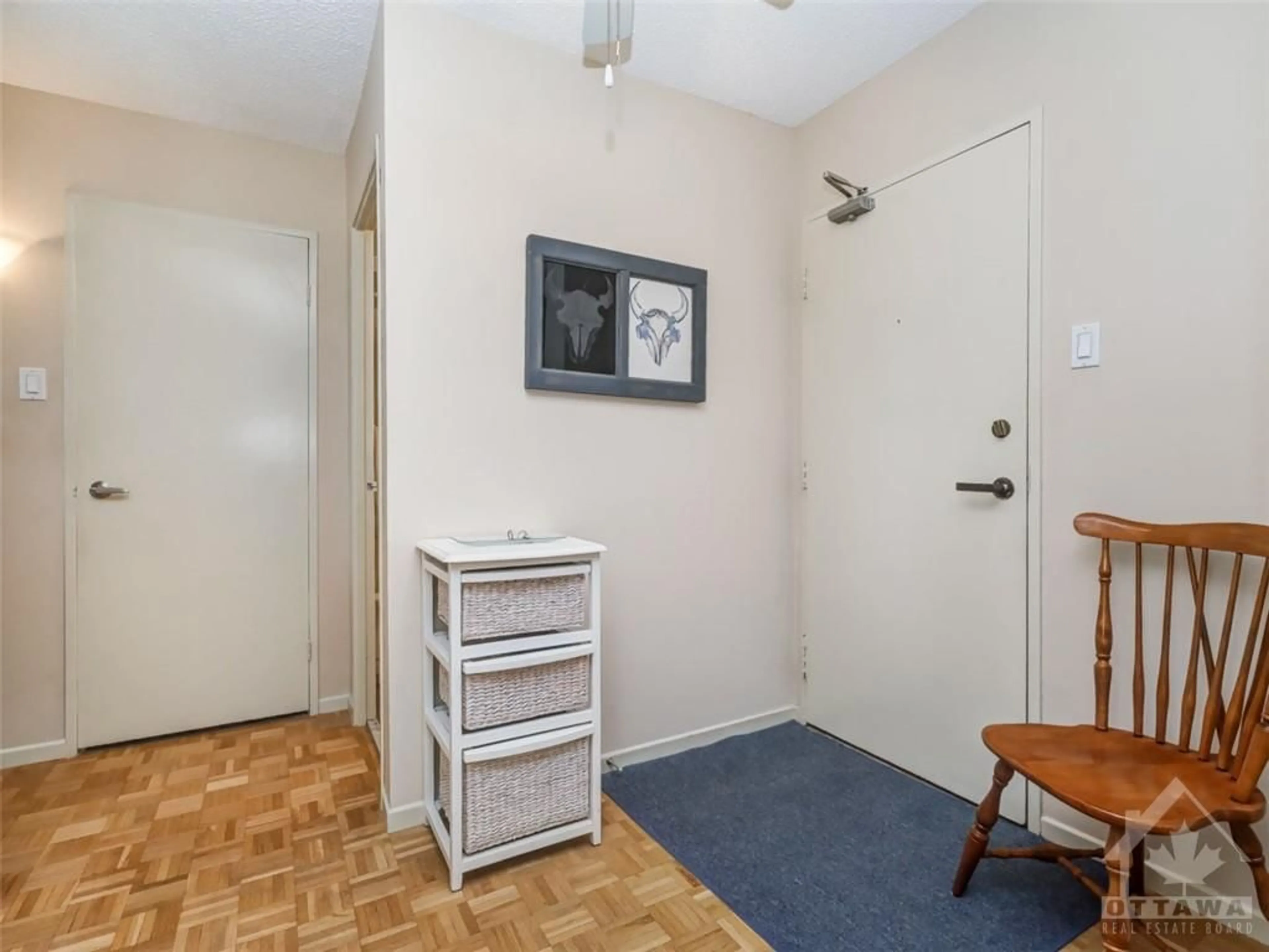 Indoor entryway, wood floors for 265 POULIN Ave #802, Ottawa Ontario K2B 7Y8