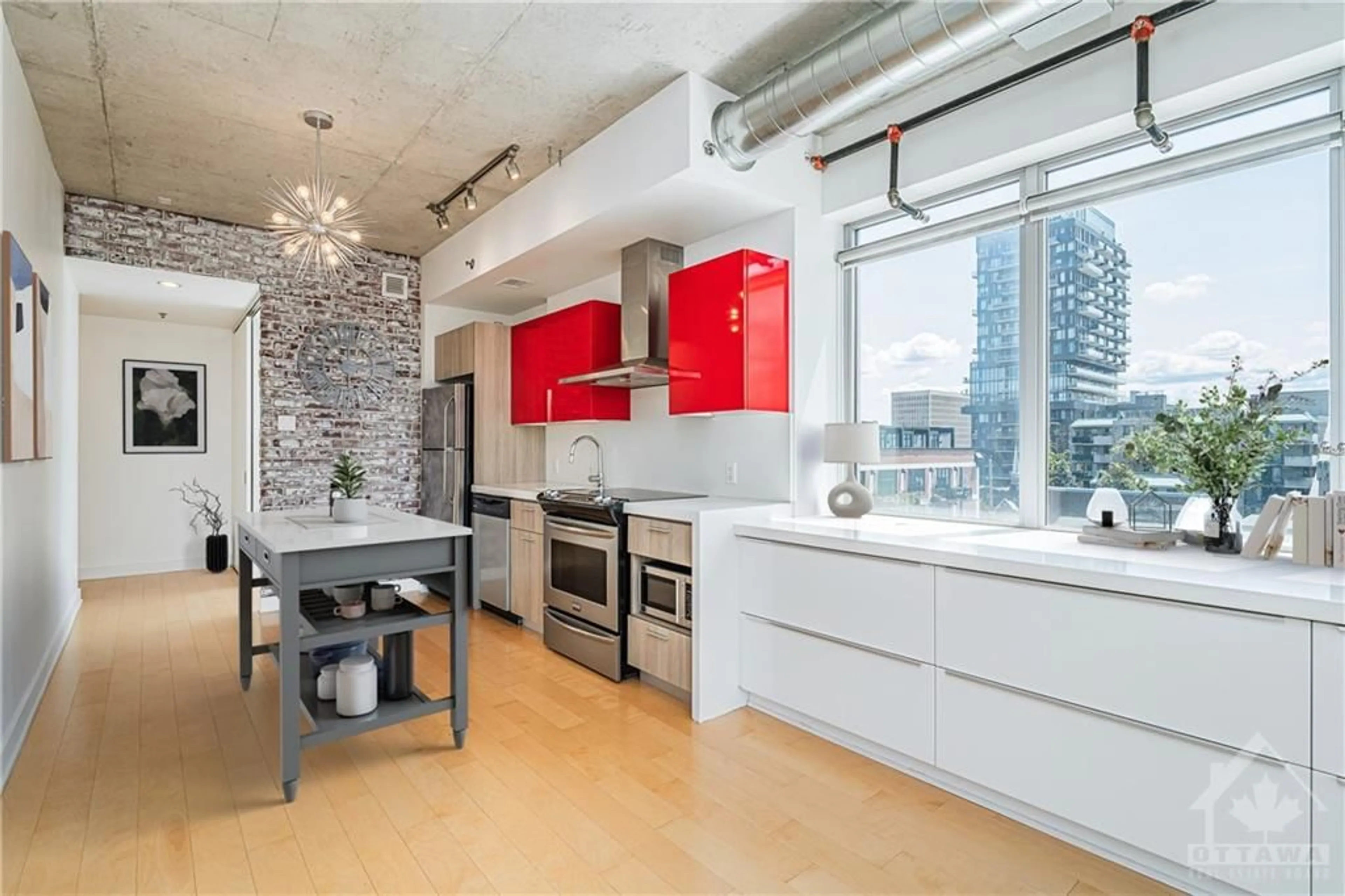 Contemporary kitchen, ceramic floors for 360 MCLEOD St #503, Ottawa Ontario K2P 1A9