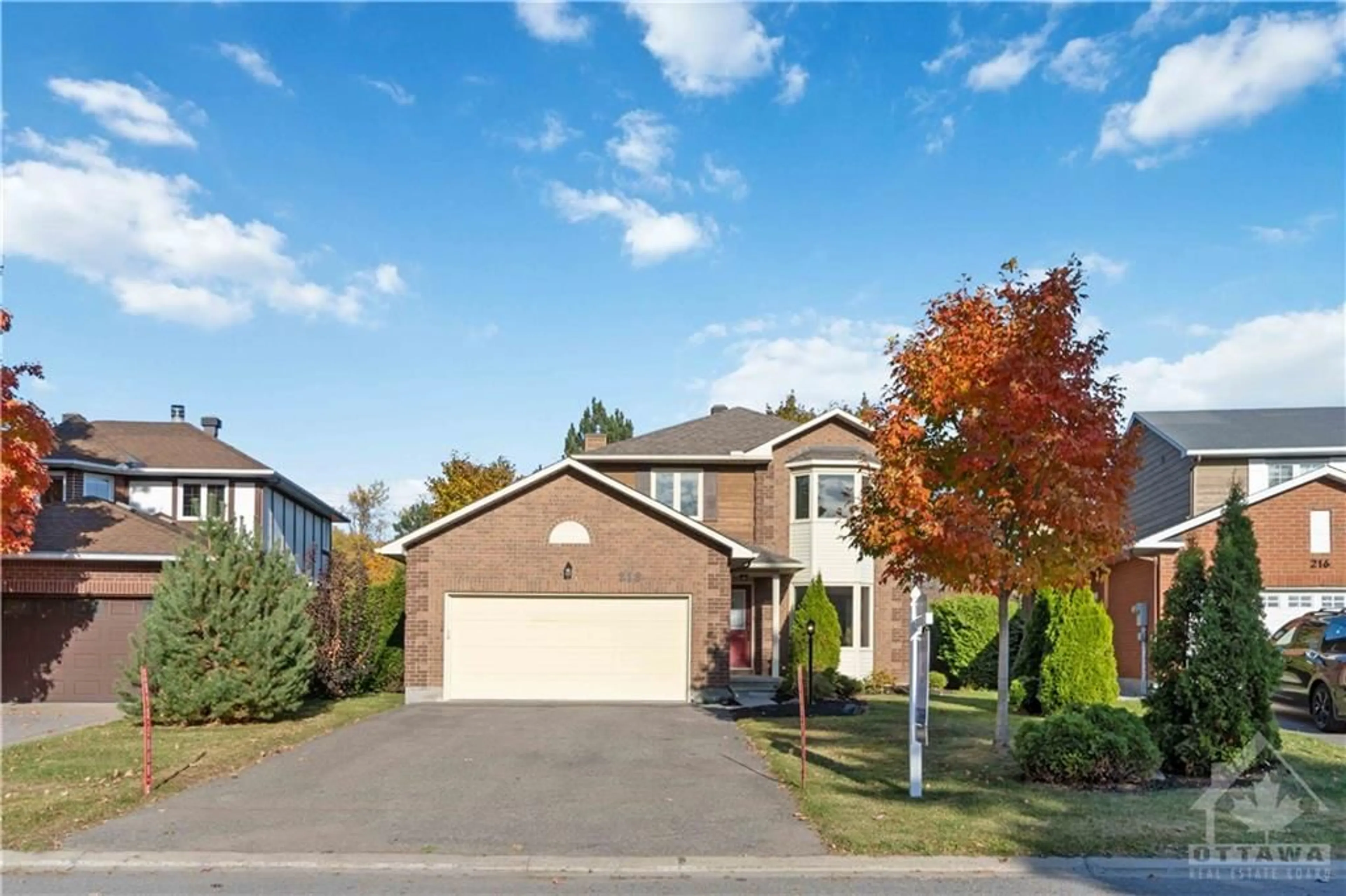 Frontside or backside of a home, the street view for 218 WALDEN Dr, Ottawa Ontario K2K 2K6