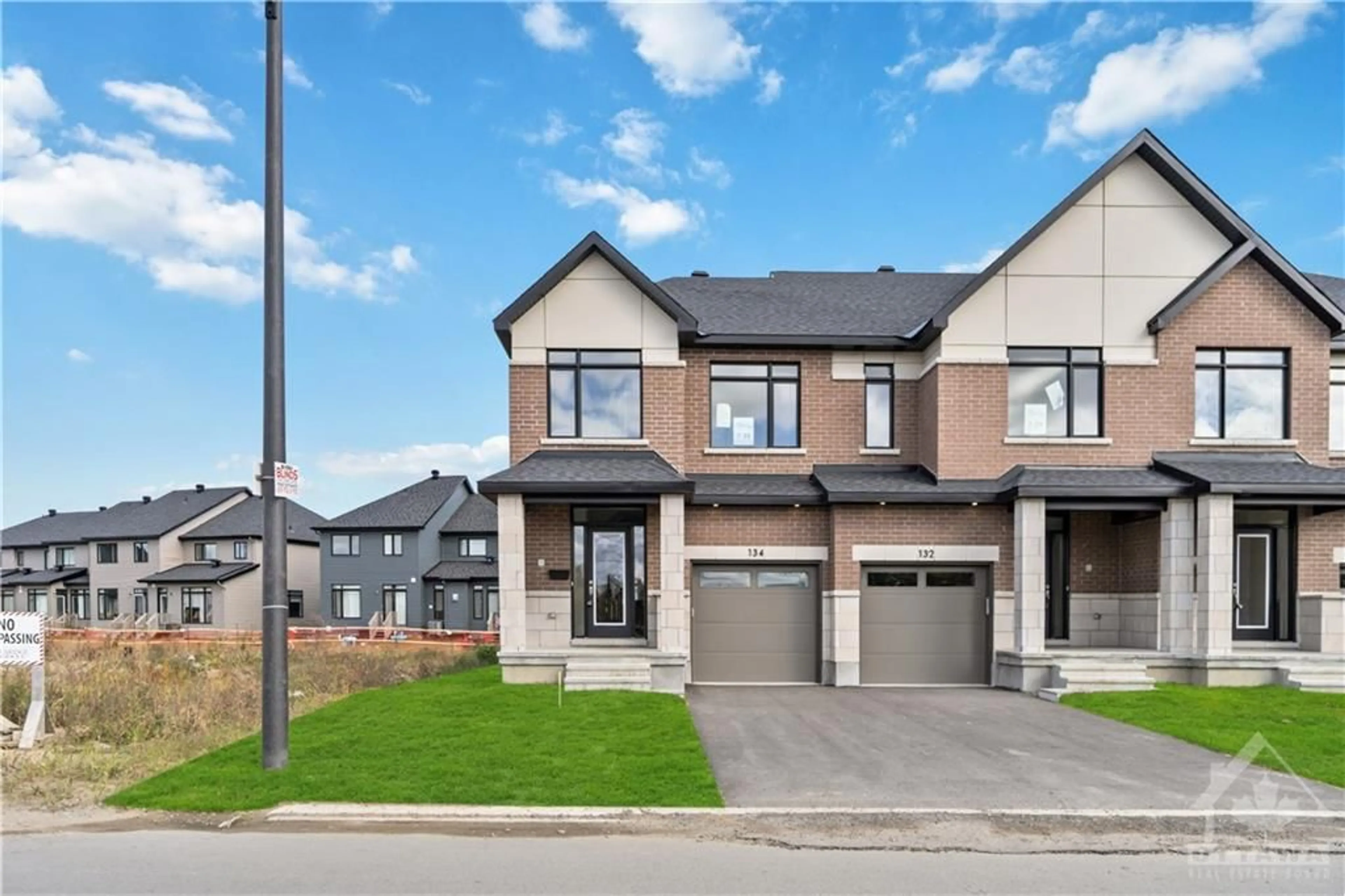 Frontside or backside of a home, the street view for 134 BIG DIPPER St, Ottawa Ontario K4M 0L1