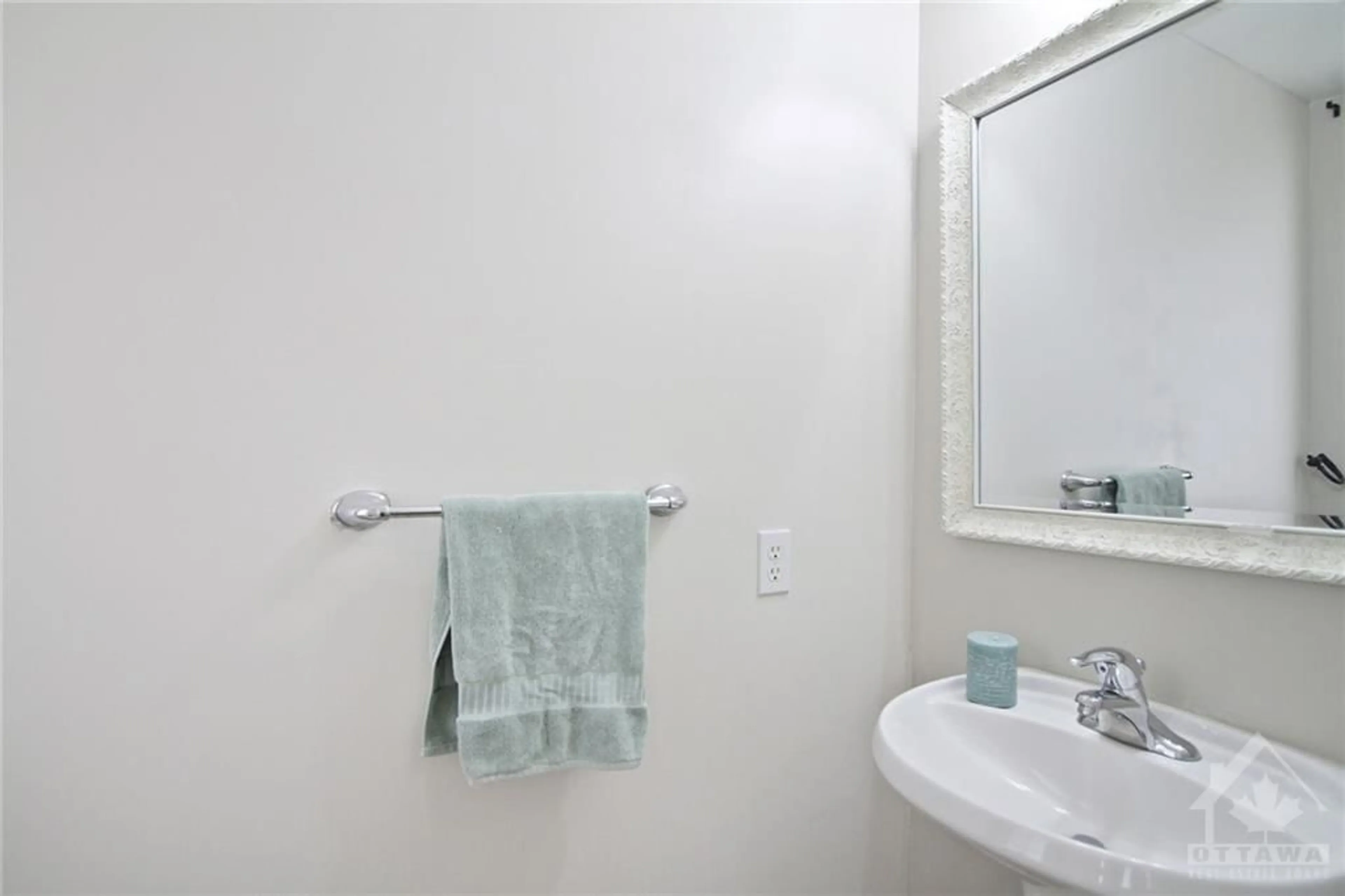 Bathroom, not visible floor for 105 RUSTWOOD Pvt, Ottawa Ontario K2J 5L5