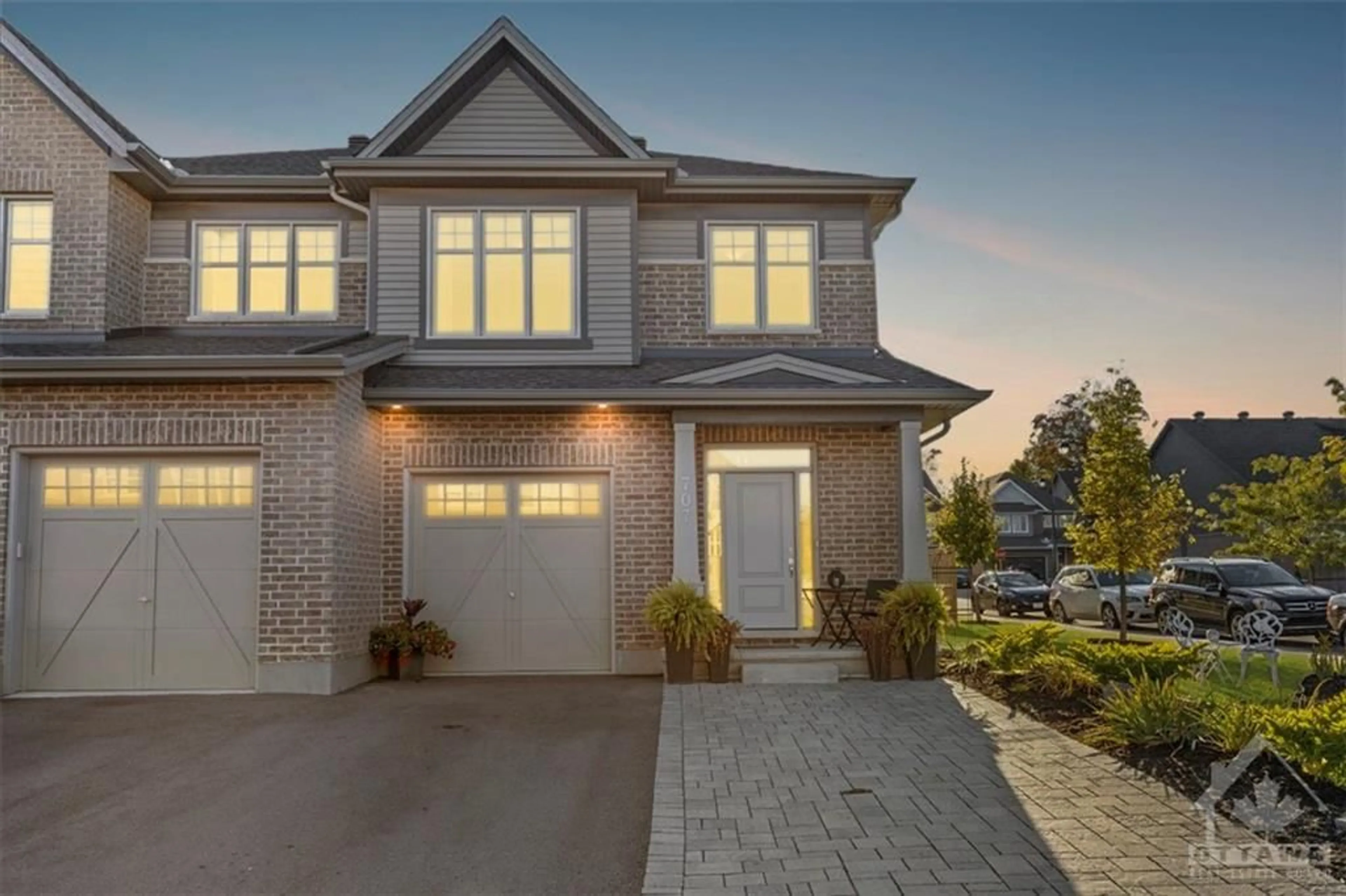 Home with brick exterior material for 707 VIVERA Pl, Stittsville Ontario K2S 2M8