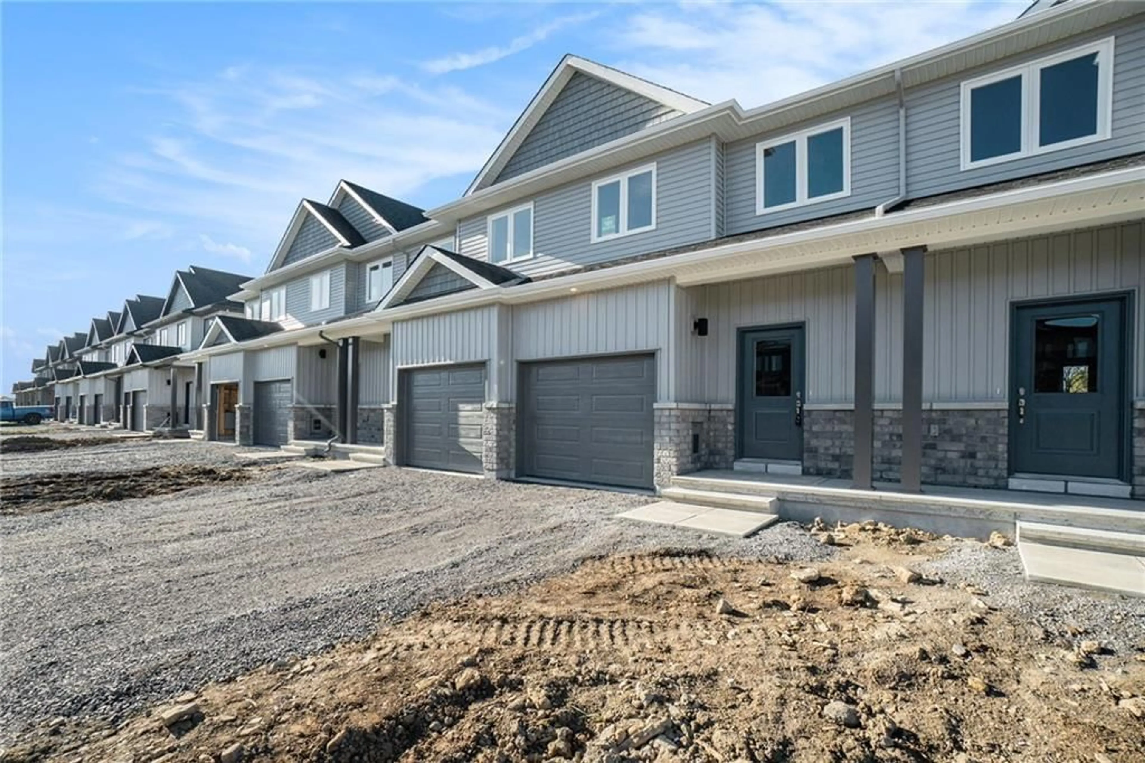 A pic from exterior of the house or condo, the street view for 101 DOWDALL Cir, Carleton Place Ontario K7C 0S3