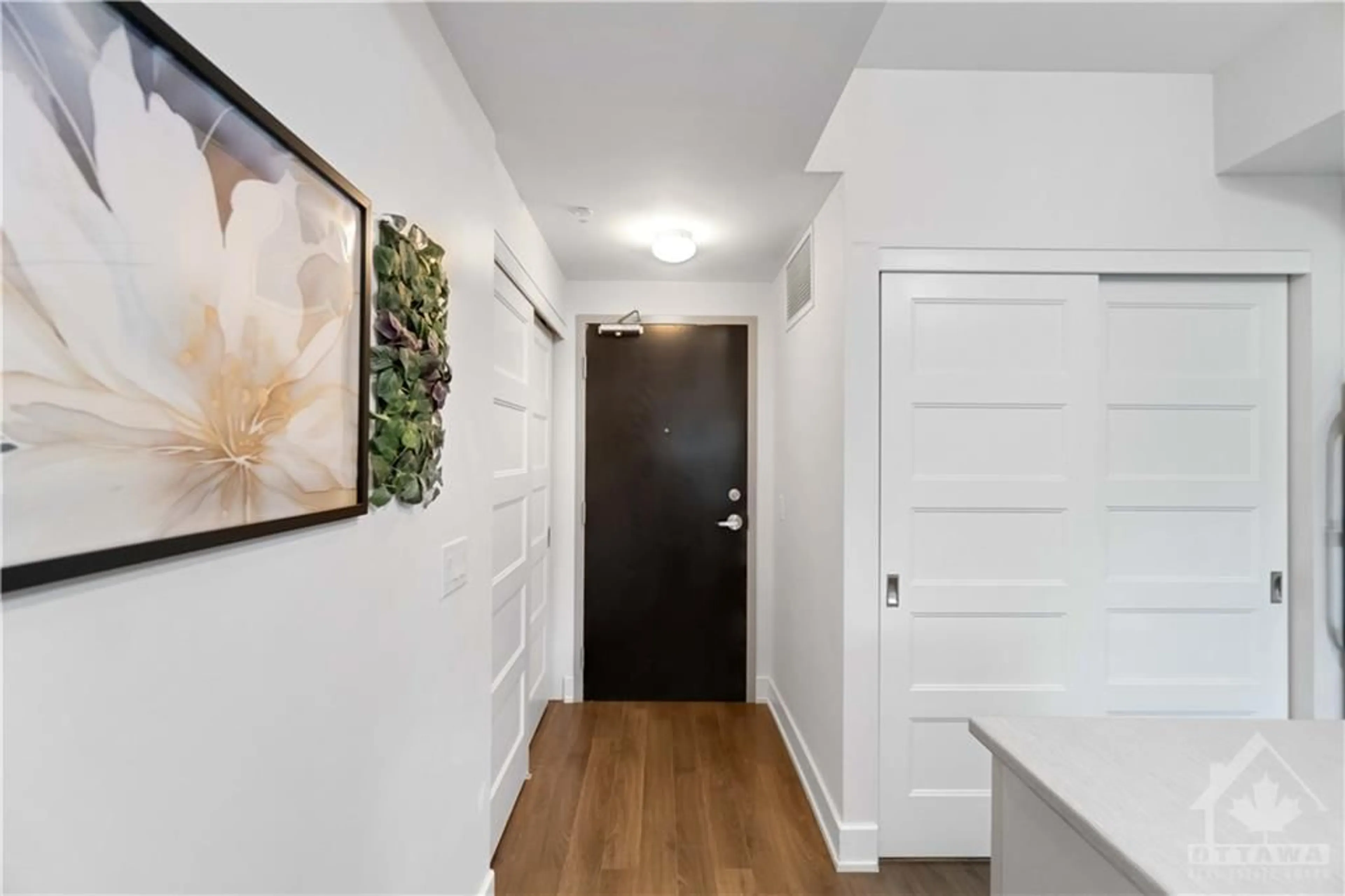 Indoor entryway, wood floors for 2785 BASELINE Rd #207, Ottawa Ontario K2H 1G9