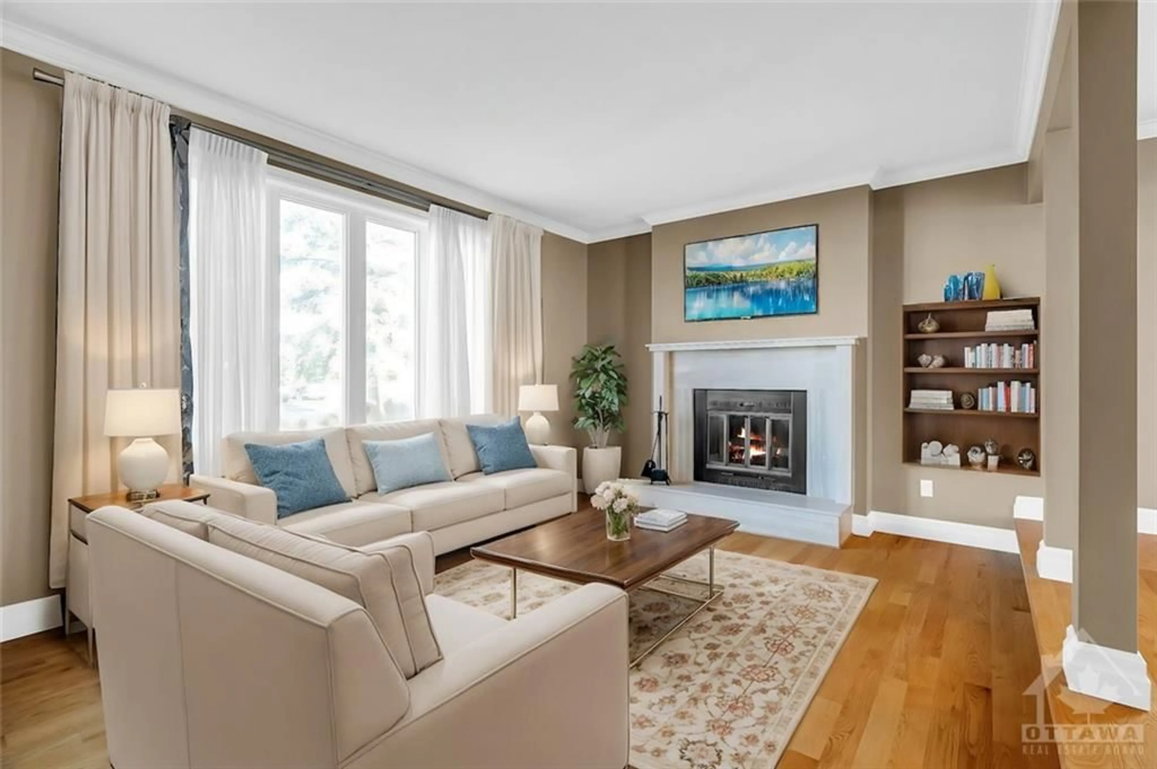 Living room, wood floors for 838 EXPLORER Lane, Ottawa Ontario K1C 2S2