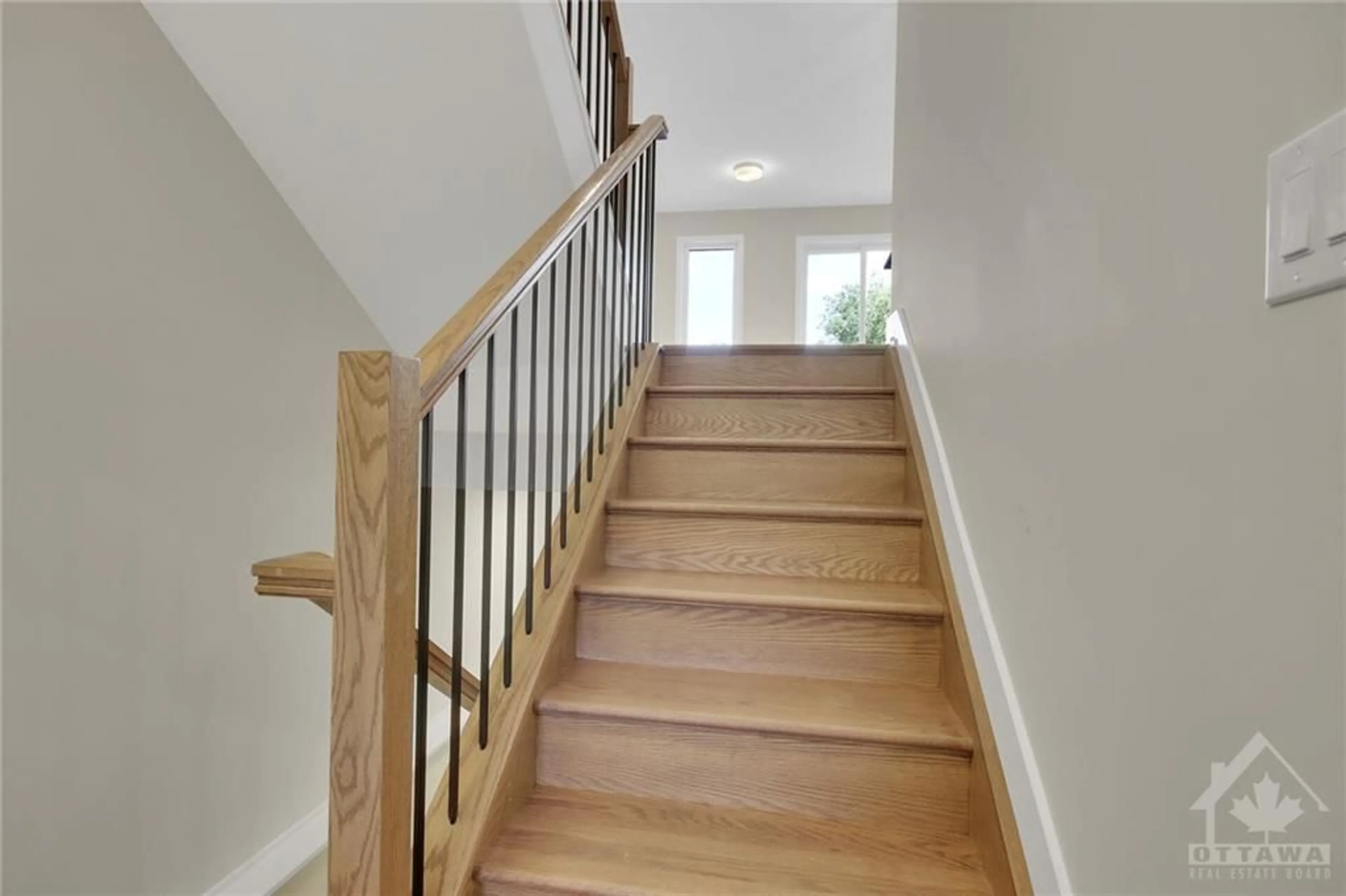 Stairs for 755 ST JOHN St, Merrickville Ontario K0G 1N0