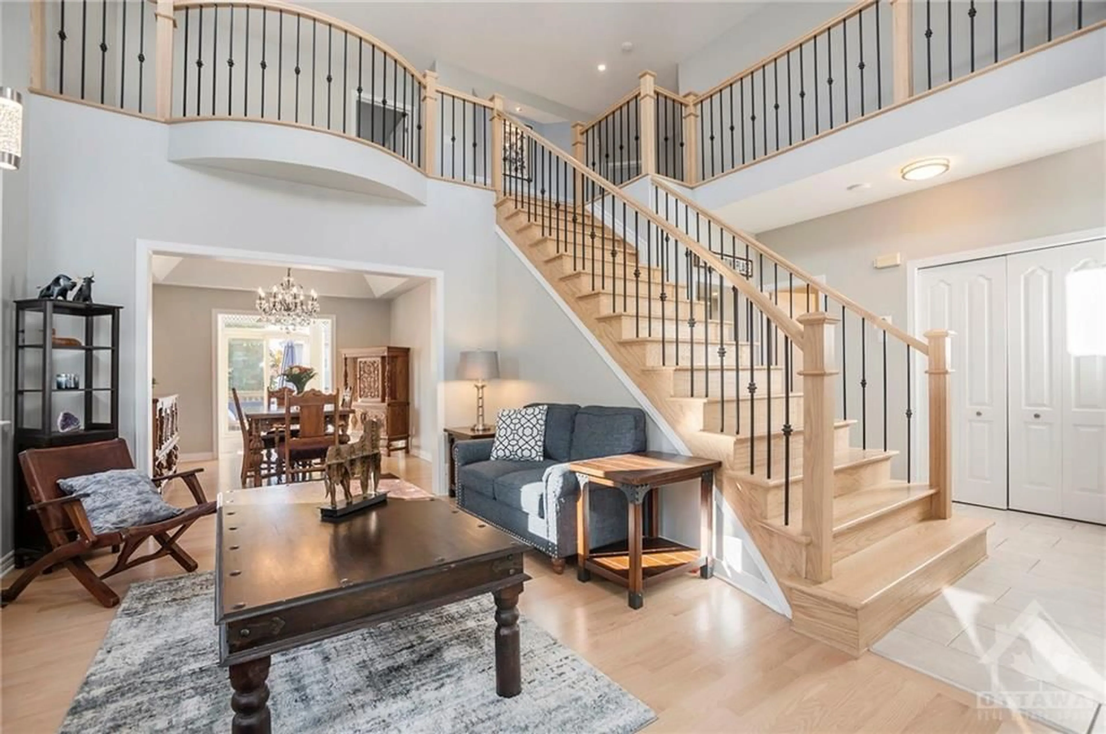 Stairs for 4 WHEATLEY Crt, Ottawa Ontario K2M 2V5