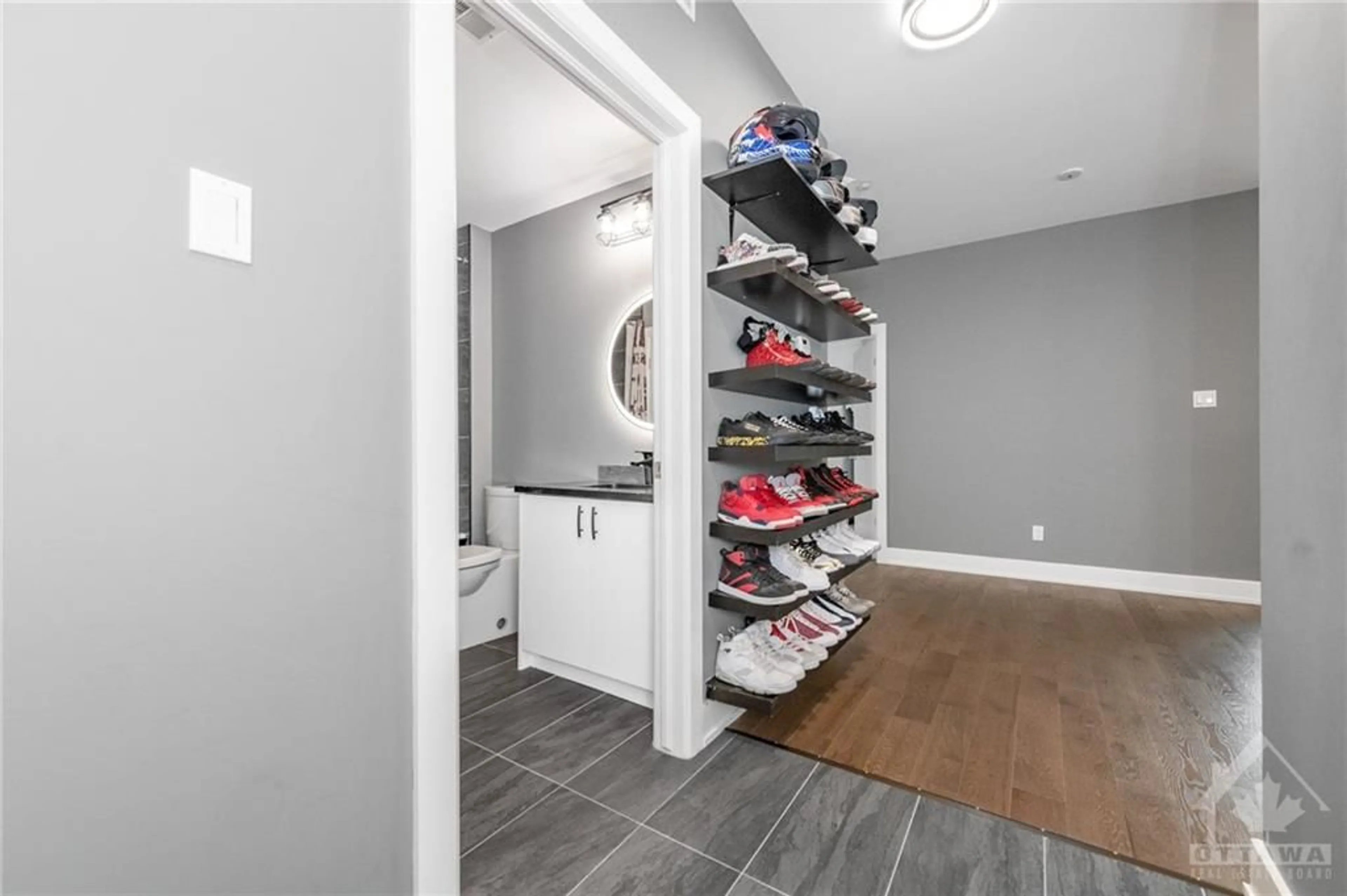 Storage room or clothes room or walk-in closet for 615 LONGFIELDS Dr #203, Ottawa Ontario K2J 6J3