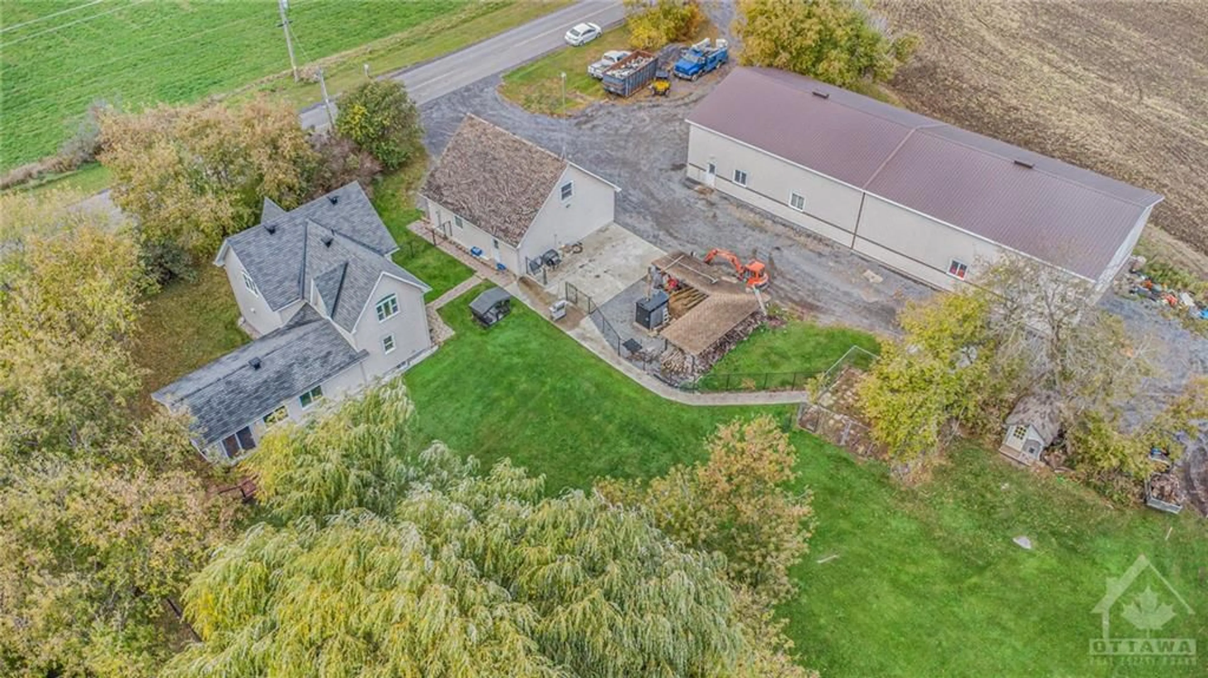 Frontside or backside of a home, the fenced backyard for 1991 FINCH-WINCHESTER BOUNDARY Rd, Chesterville Ontario K0C 1H0