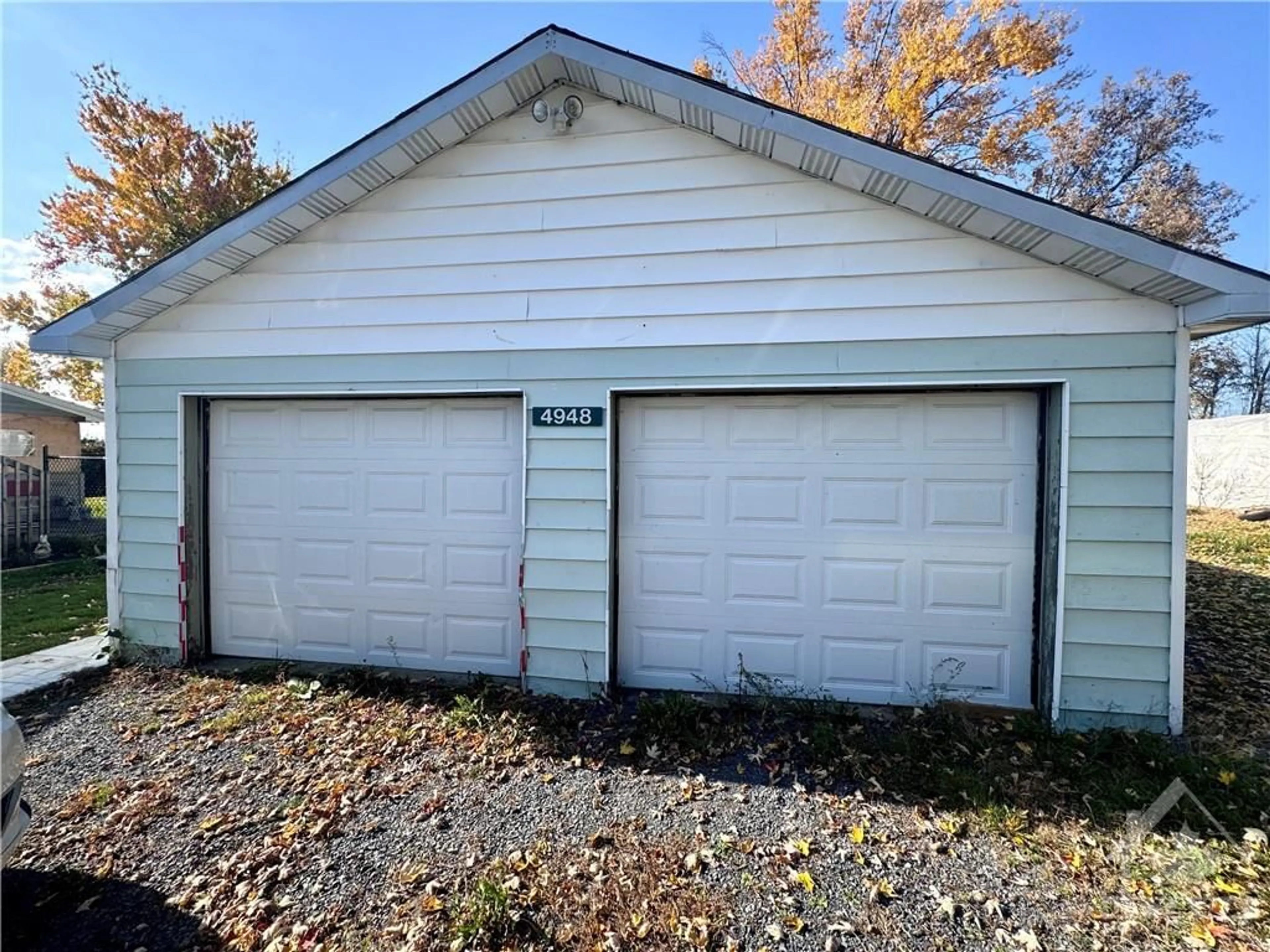 Indoor garage for 4948 WALES Rd, Lunenburg Ontario K0C 1R0