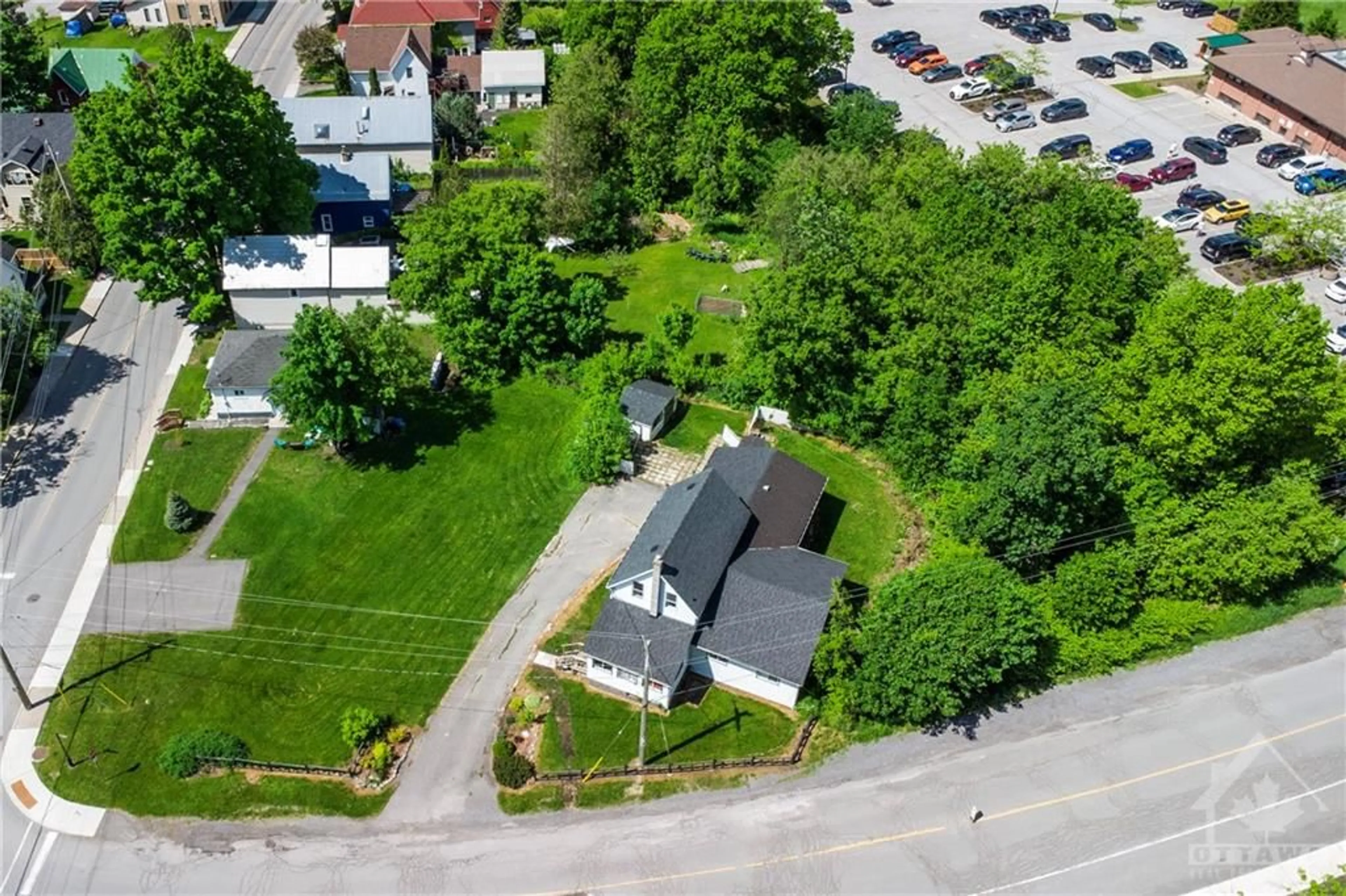 Frontside or backside of a home, the street view for 105 LANGSTAFF Dr, Carp Ontario K0A 1L0