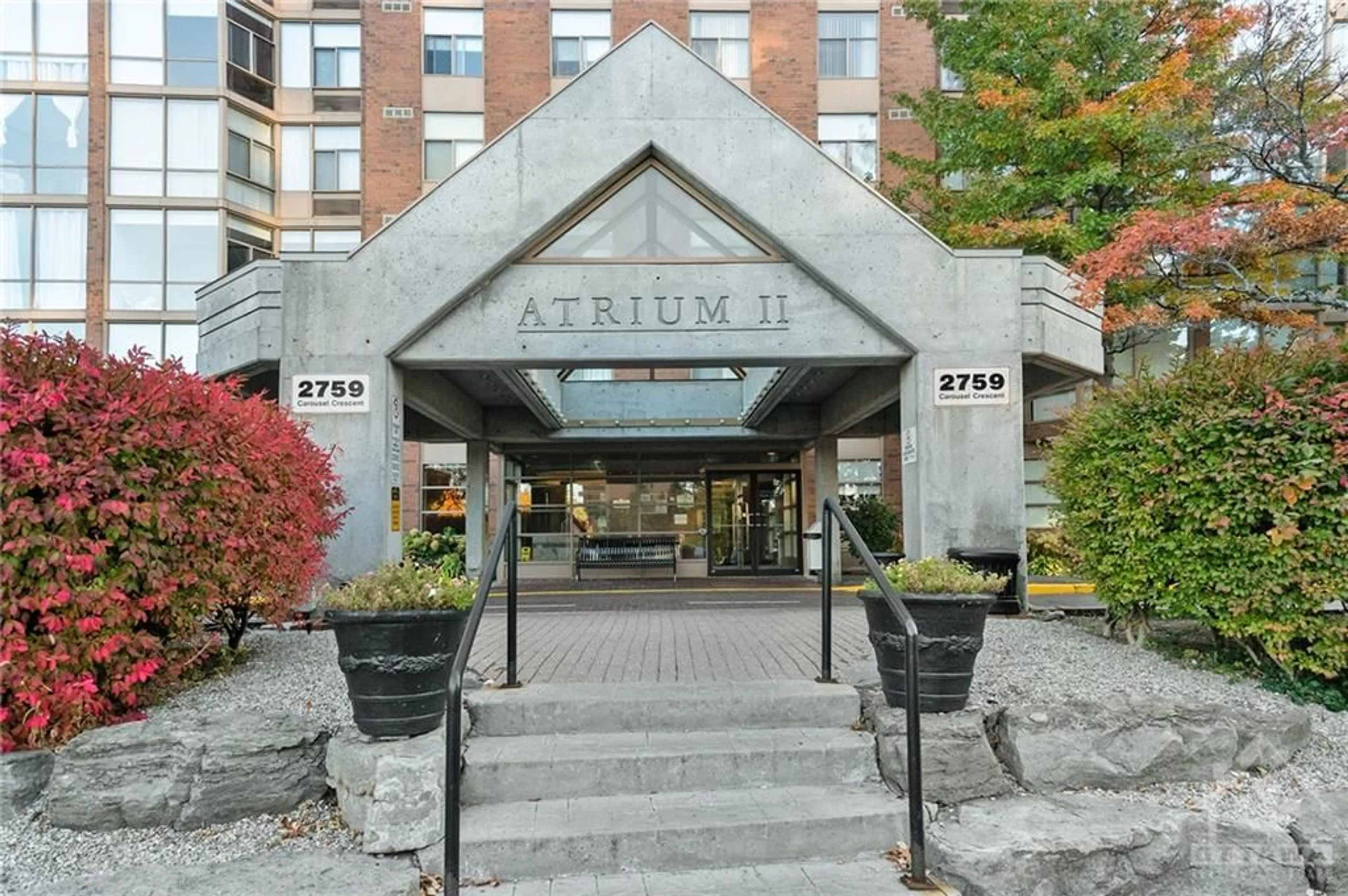 Indoor lobby for 2759 CAROUSEL Cres #1601, Ottawa Ontario K1T 2N5