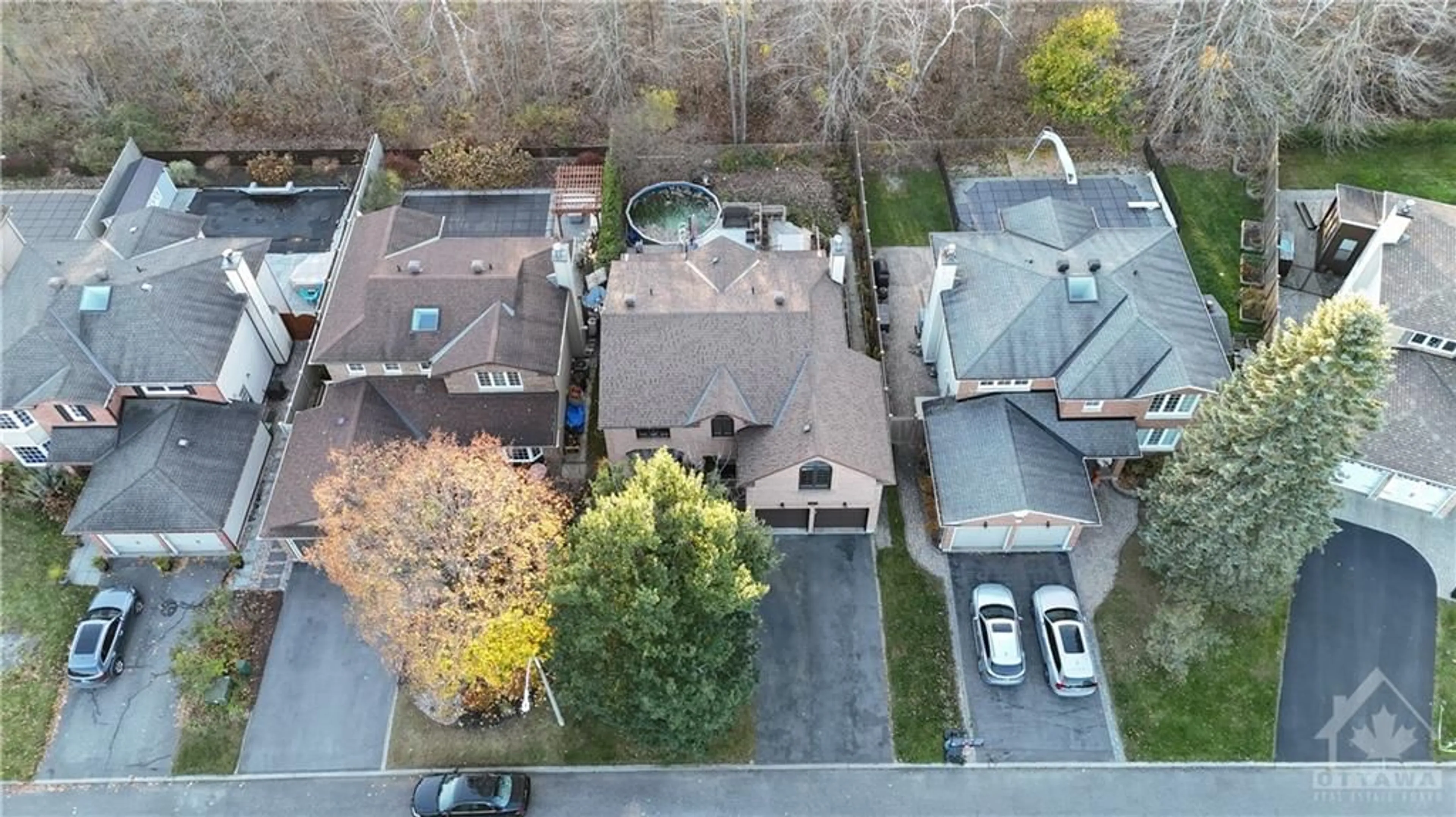 Frontside or backside of a home, the street view for 1901 MONTEREAU Ave, Ottawa Ontario K1C 5W9