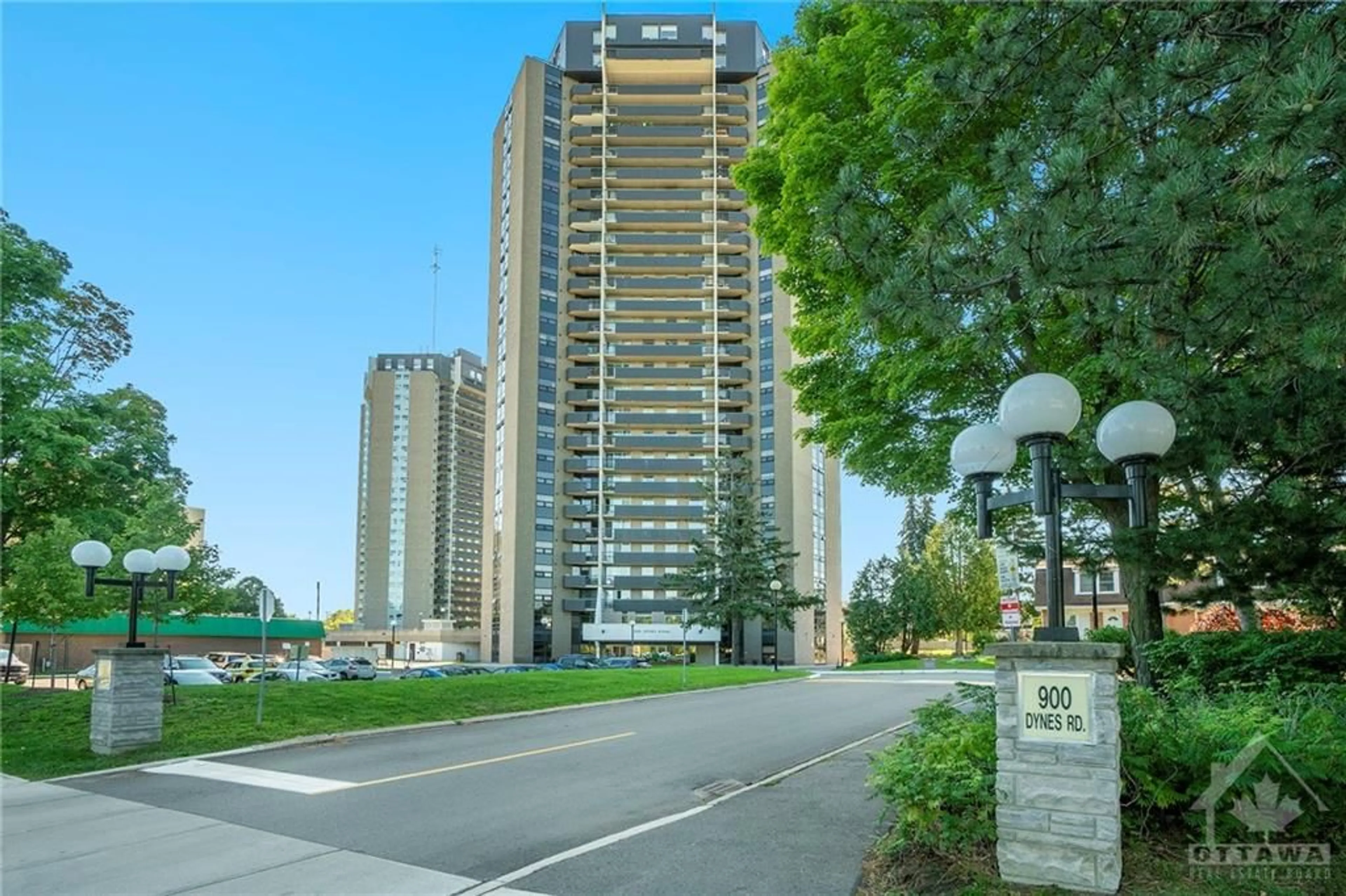 A pic from exterior of the house or condo, the street view for 900 DYNES Rd #PH08, Ottawa Ontario K2C 3L6