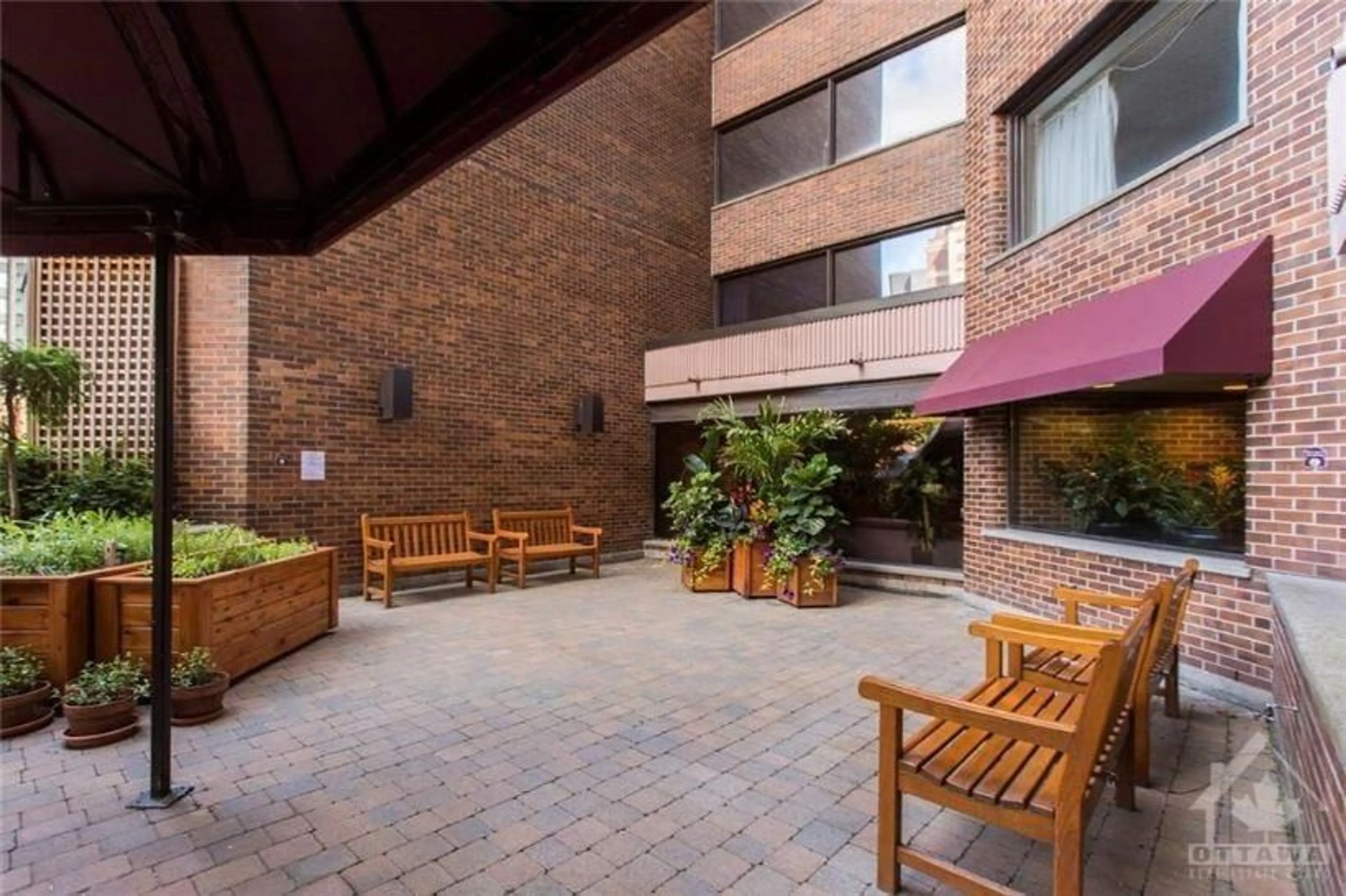 Patio, the front or back of building for 151 BAY St #1203, Ottawa Ontario K1R 7T2