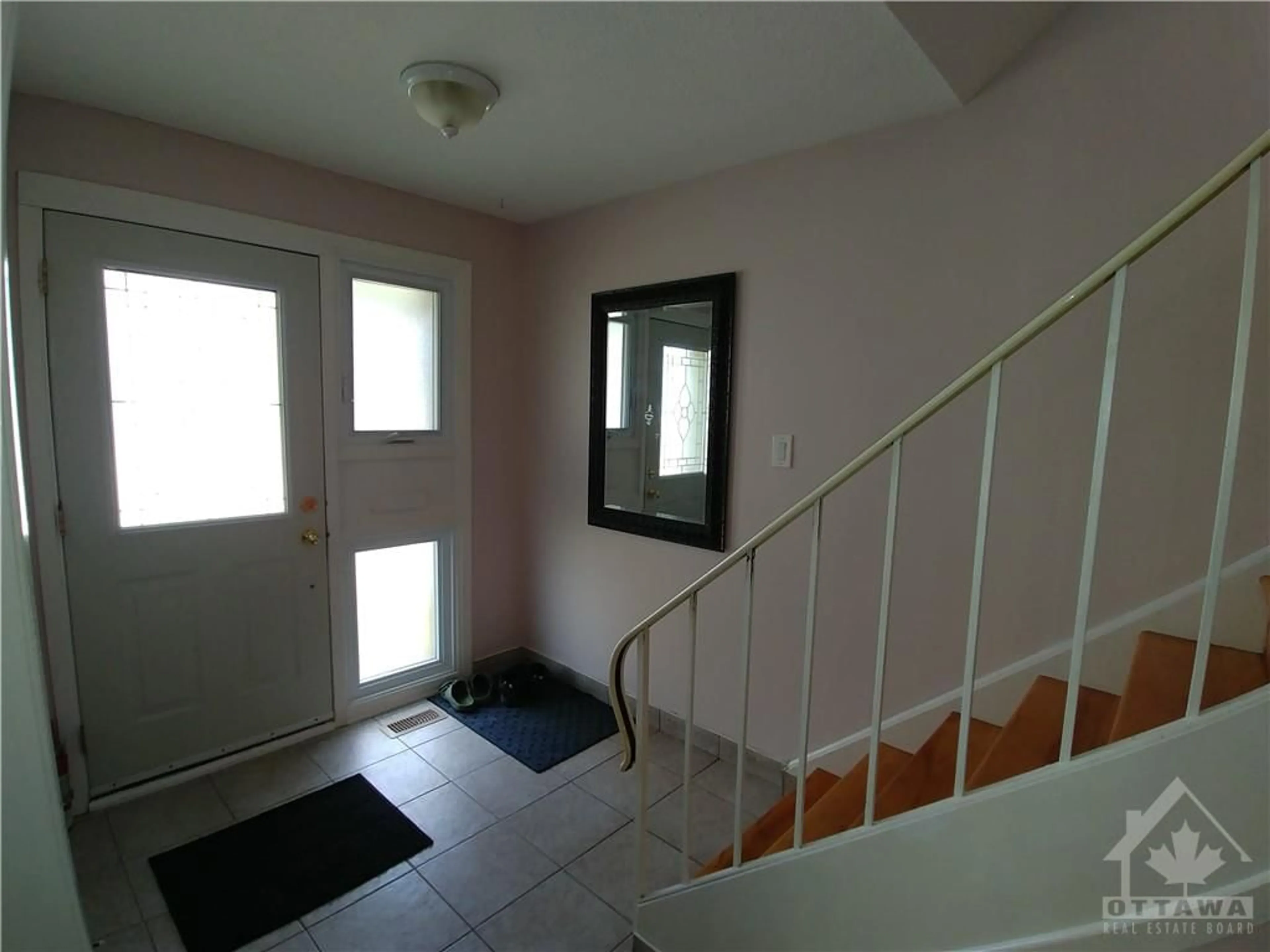 Indoor foyer, not visible floor for 2063 JASMINE Cres #63, Ottawa Ontario K1J 7W2