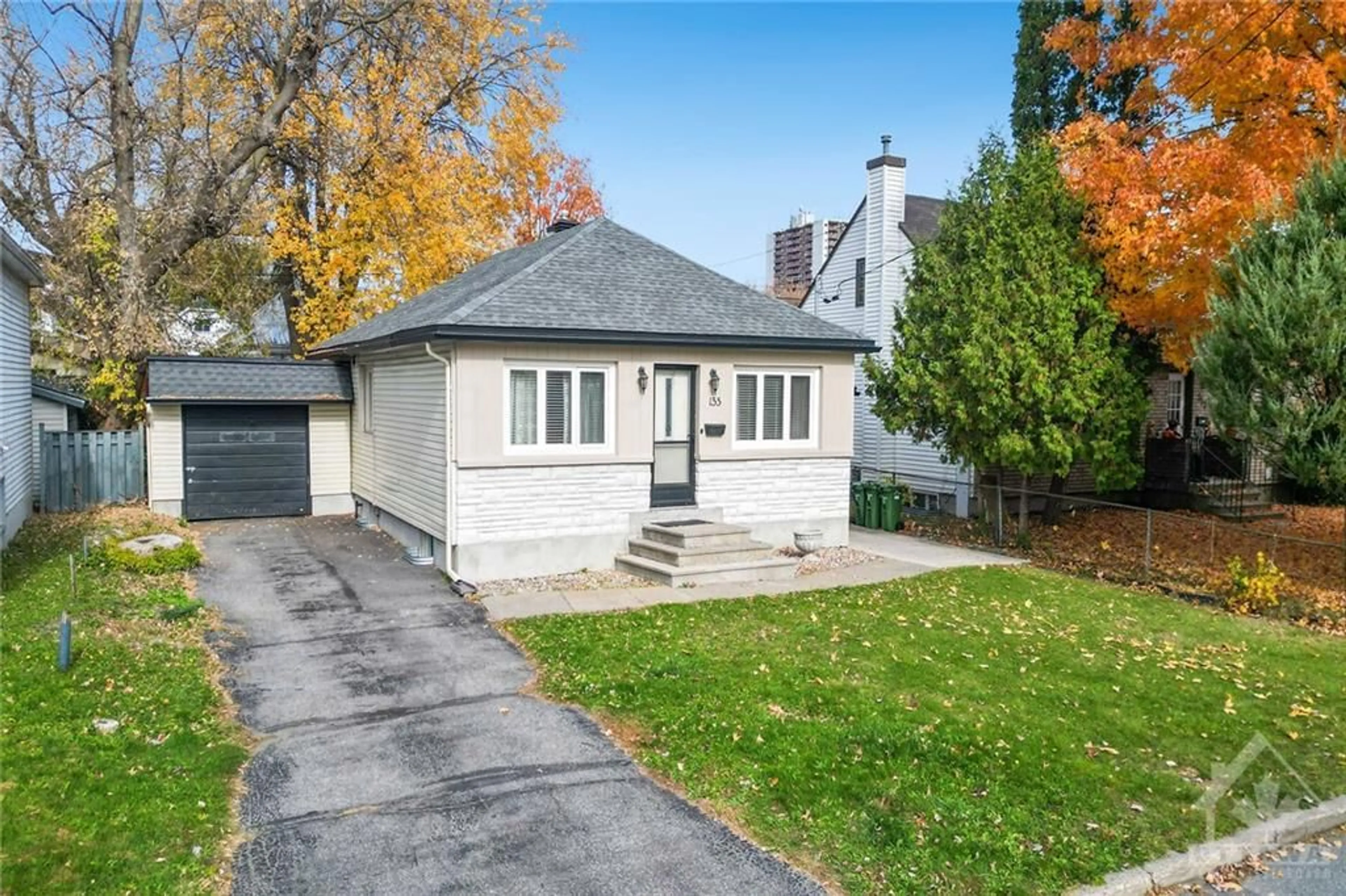 Frontside or backside of a home, cottage for 155 GLYNN Ave, Ottawa Ontario K1K 1S5