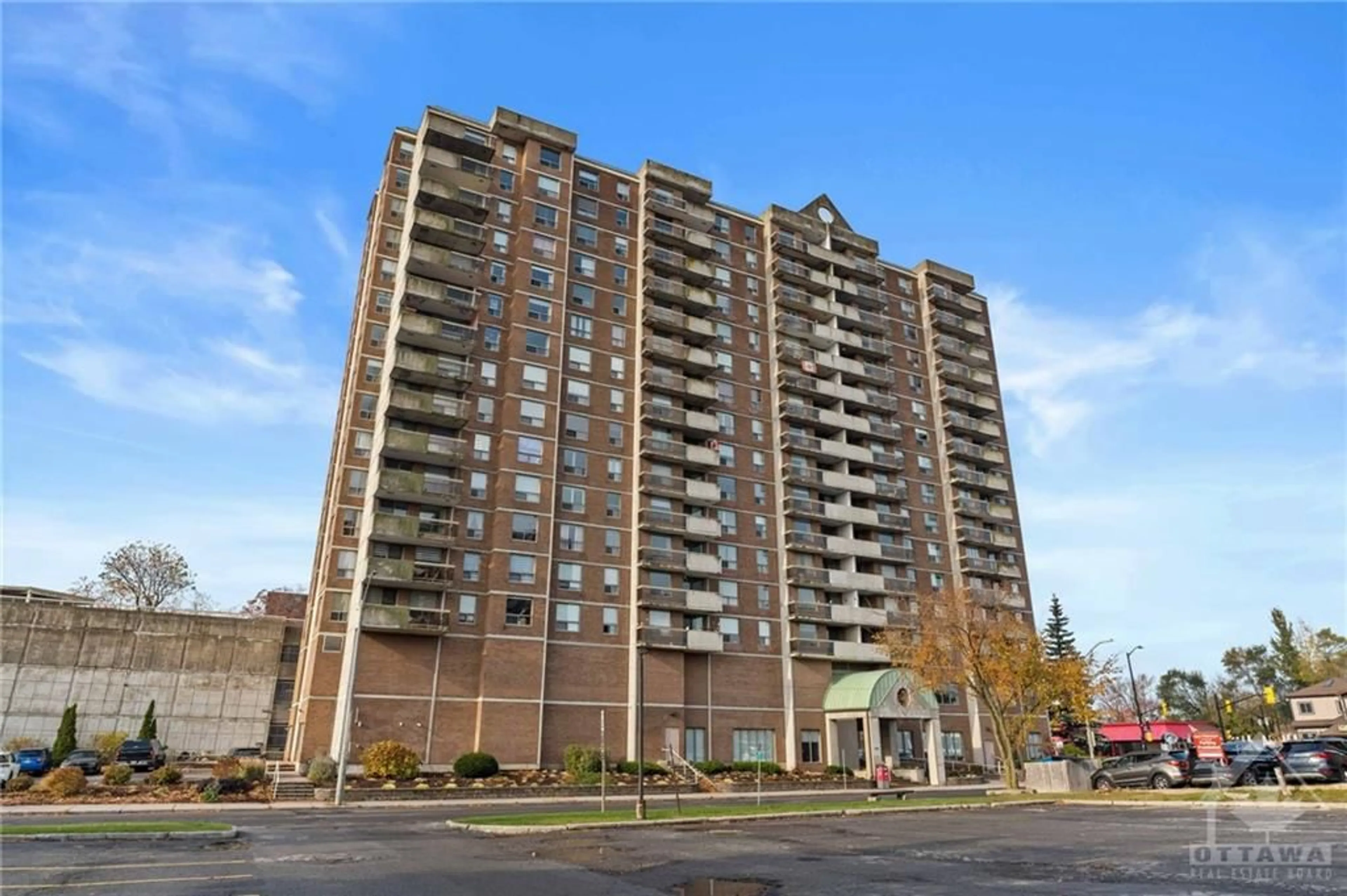 A pic from exterior of the house or condo, the front or back of building for 200 LAFONTAINE Ave #705, Ottawa Ontario K1L 8K8