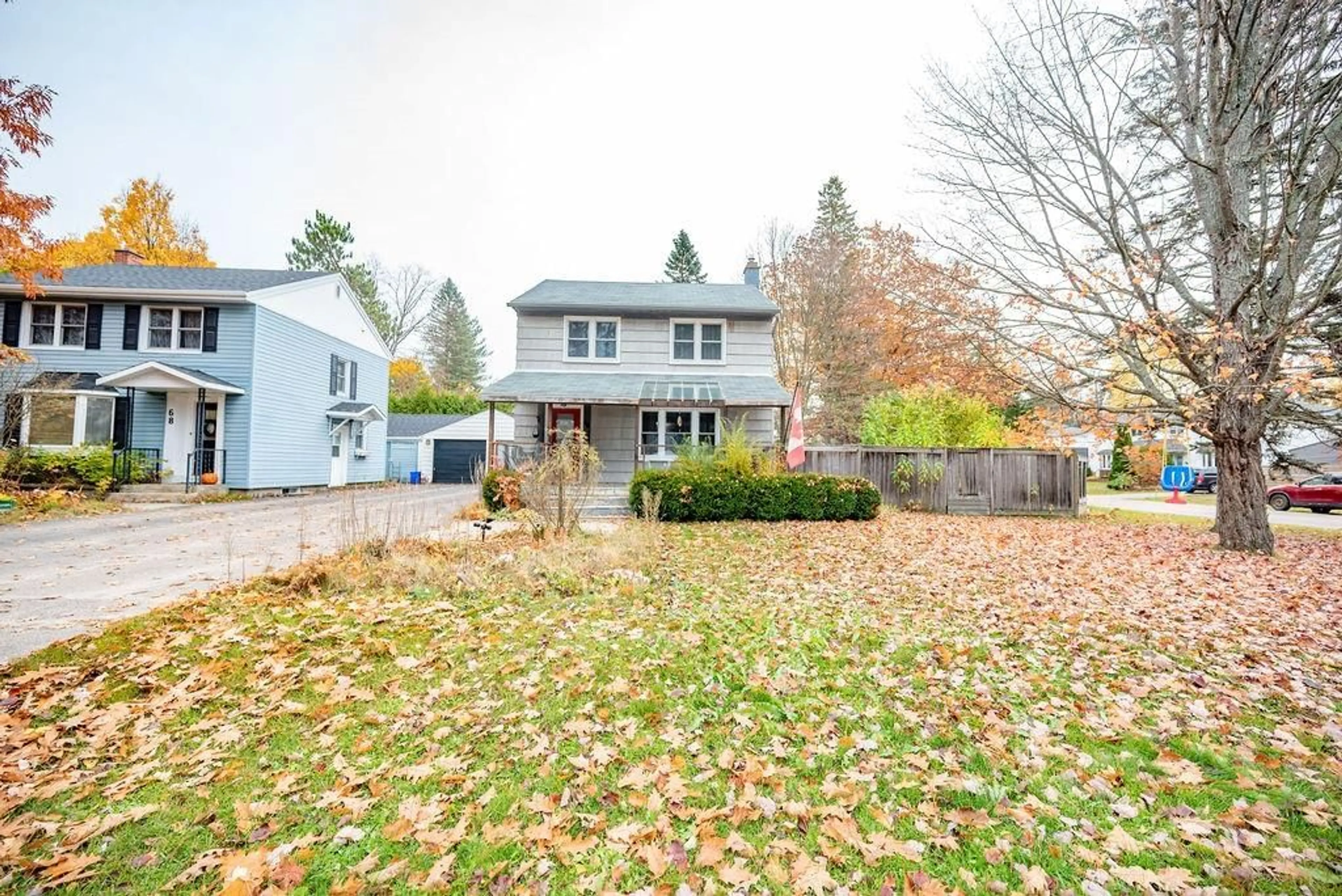 Frontside or backside of a home, the fenced backyard for 66 RUTHERFORD Ave, Deep River Ontario K0J 1P0