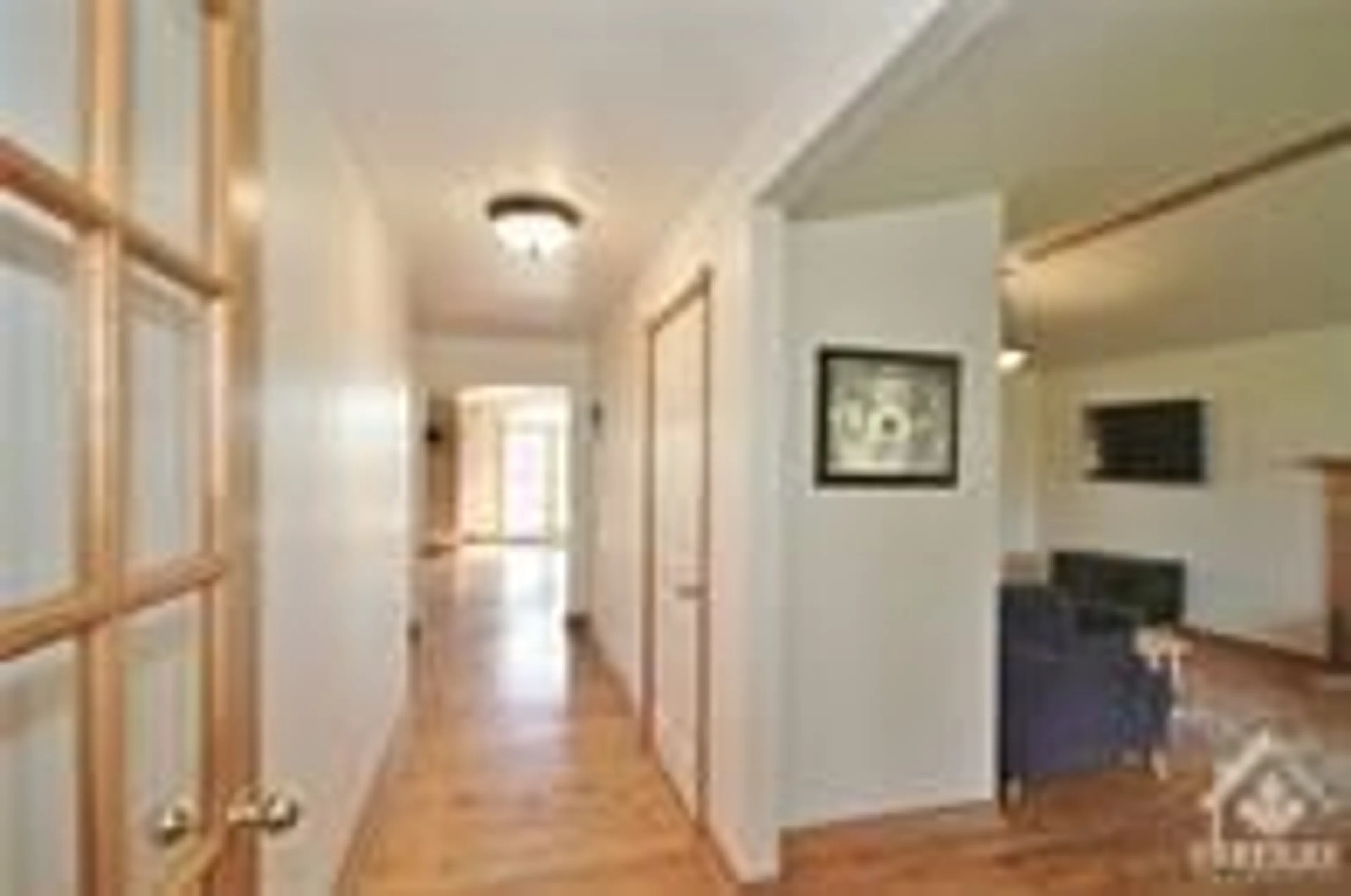 Indoor foyer, wood floors for 9601 HALL Rd, Spencerville Ontario K0G 1R0