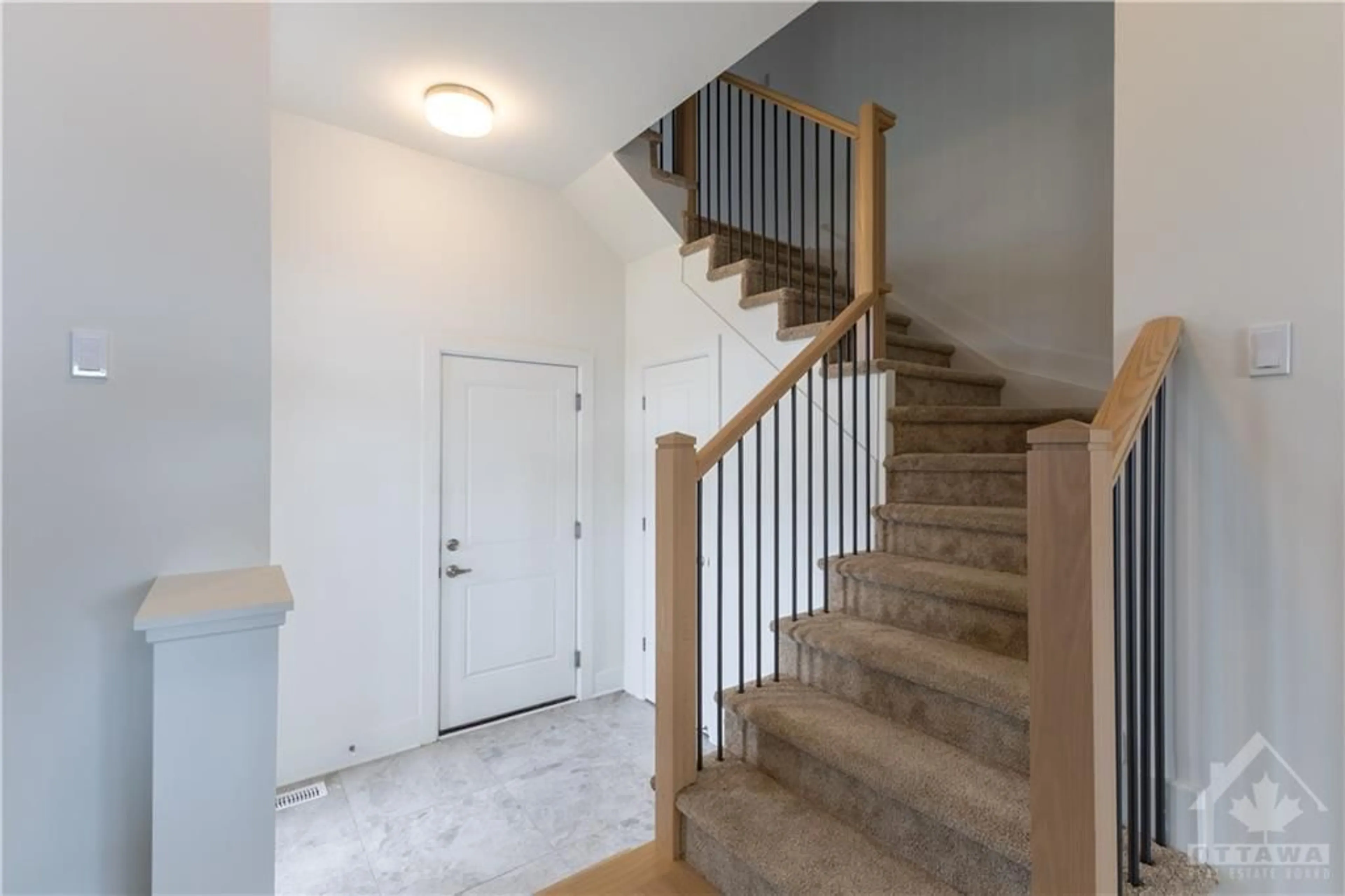 Indoor foyer, wood floors for 1180 COPE Dr, Ottawa Ontario K2S 1B6