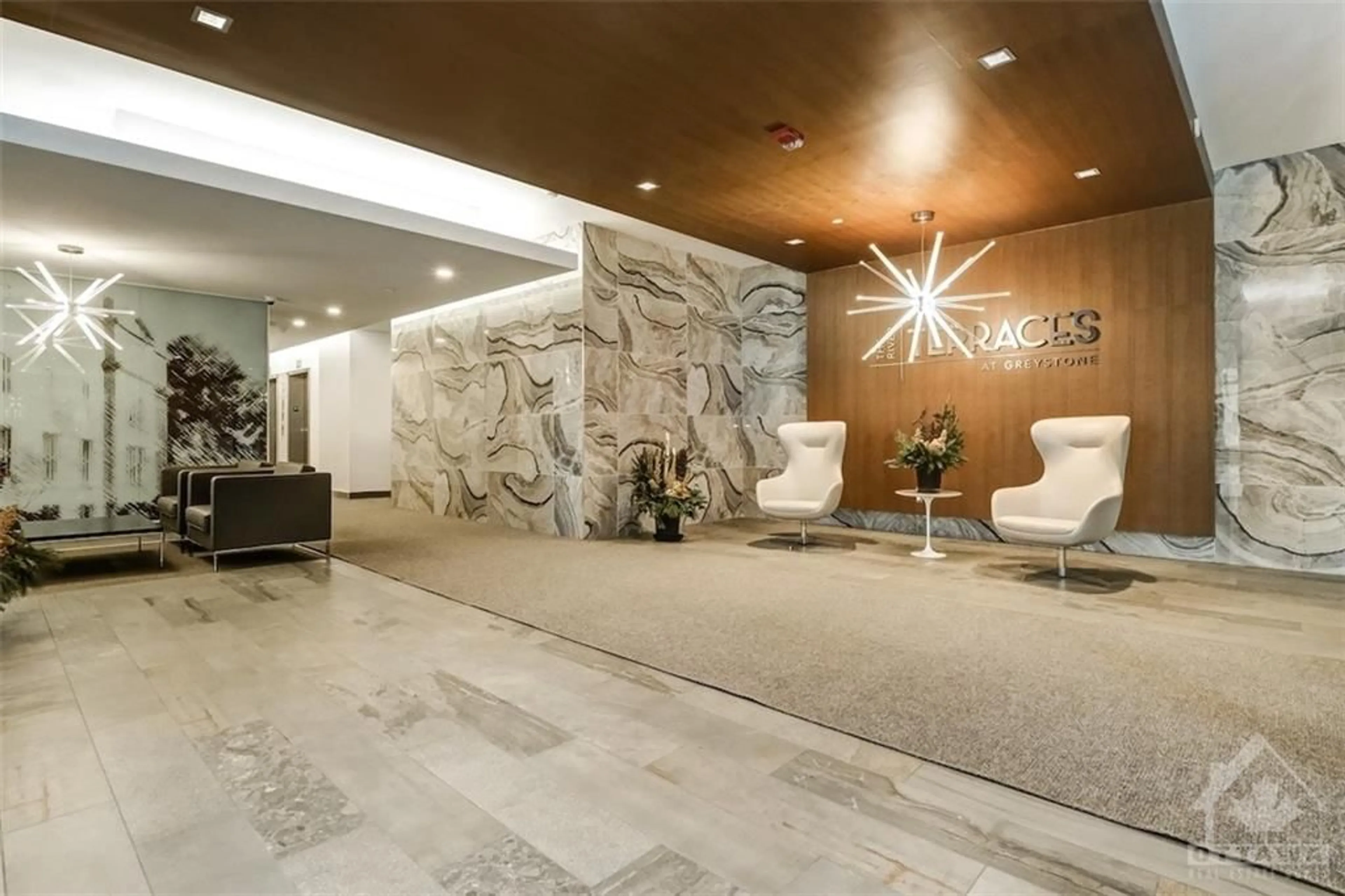 Indoor lobby, ceramic floors for 530 DE MAZENOD Ave #107, Ottawa Ontario K1S 5W8