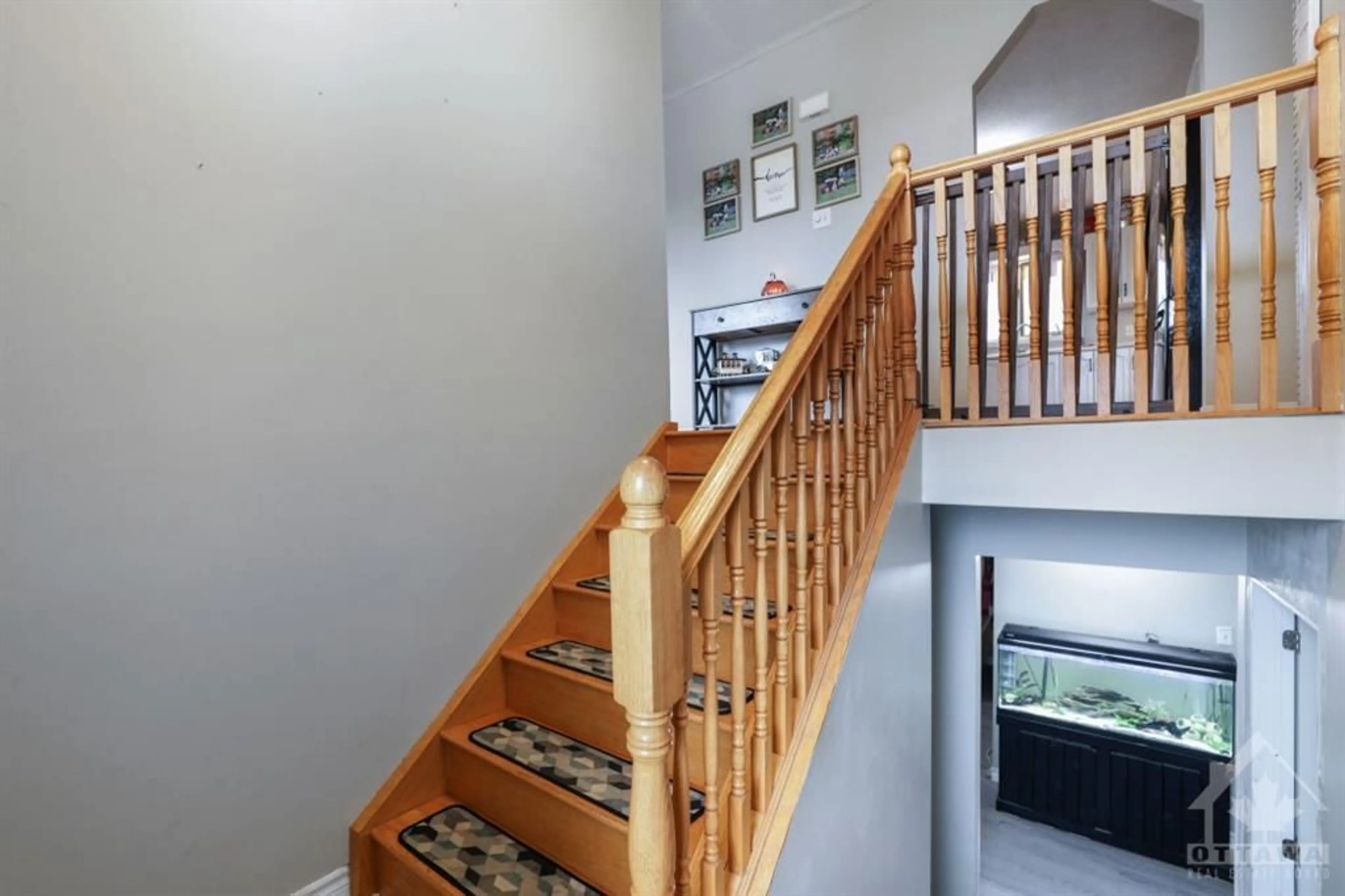 Stairs for 49 MCCALLUM Dr, Renfrew Ontario K7V 3Z4