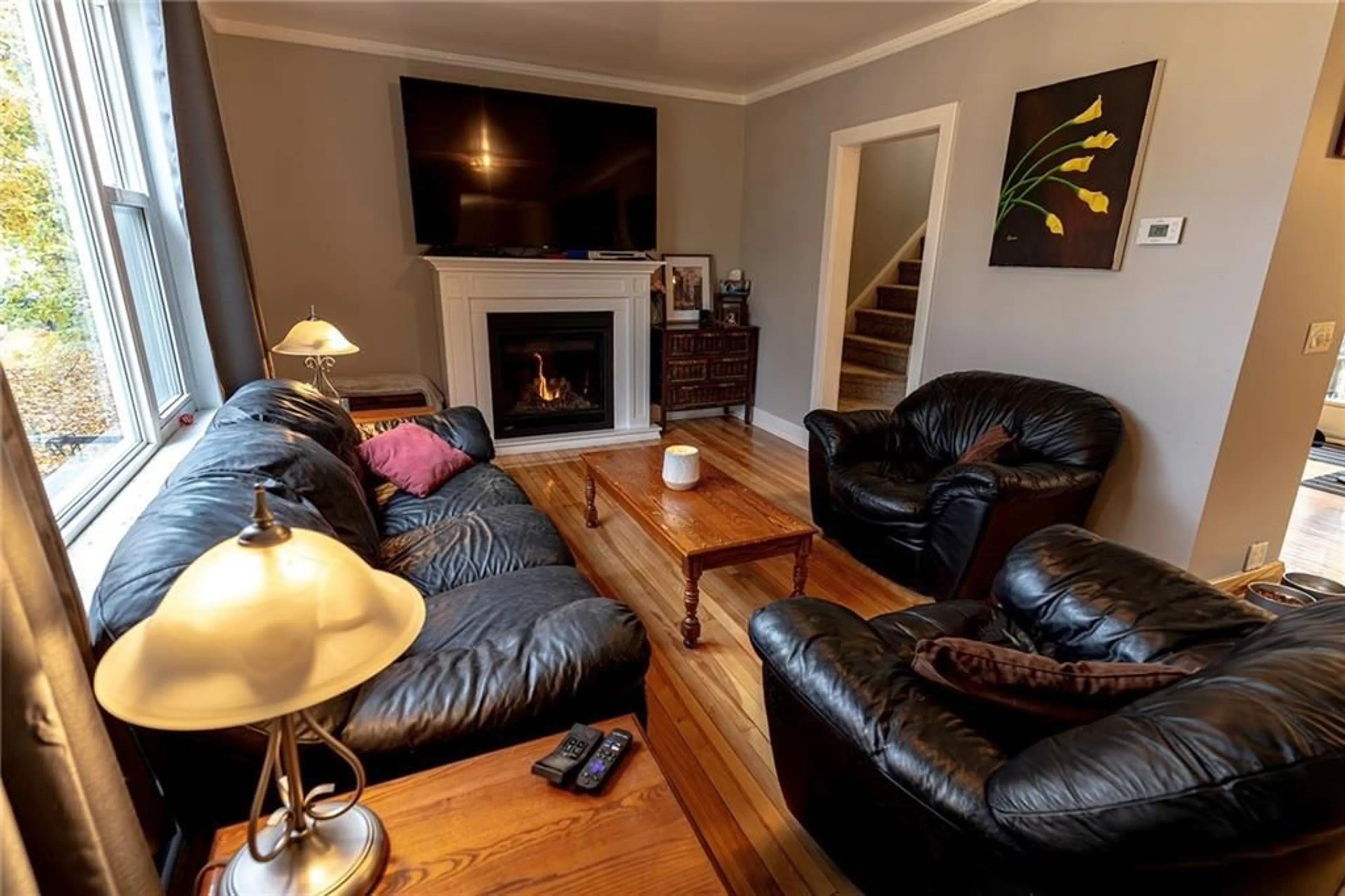 Living room, wood floors for 311 FRASER St, Pembroke Ontario K8A 1Y1