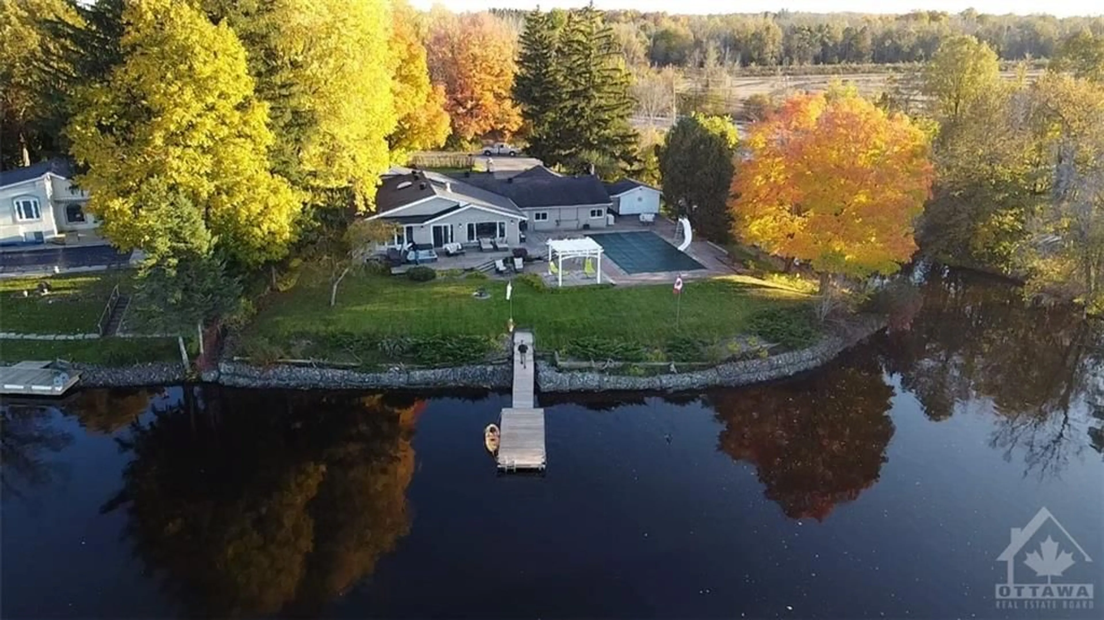 A pic from exterior of the house or condo, cottage for 1104 BOUCHER Cres, Ottawa Ontario K4M 1B3