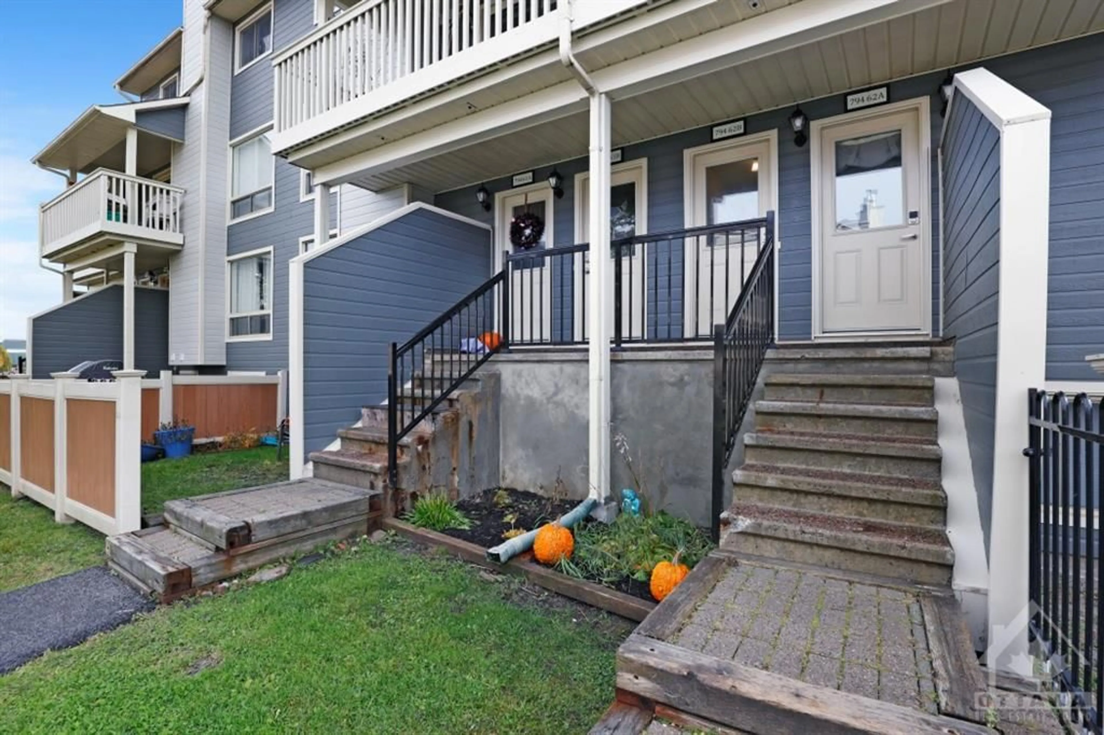 A pic from exterior of the house or condo, the front or back of building for 794 ST ANDRE Dr #62B, Ottawa Ontario K1C 4R9