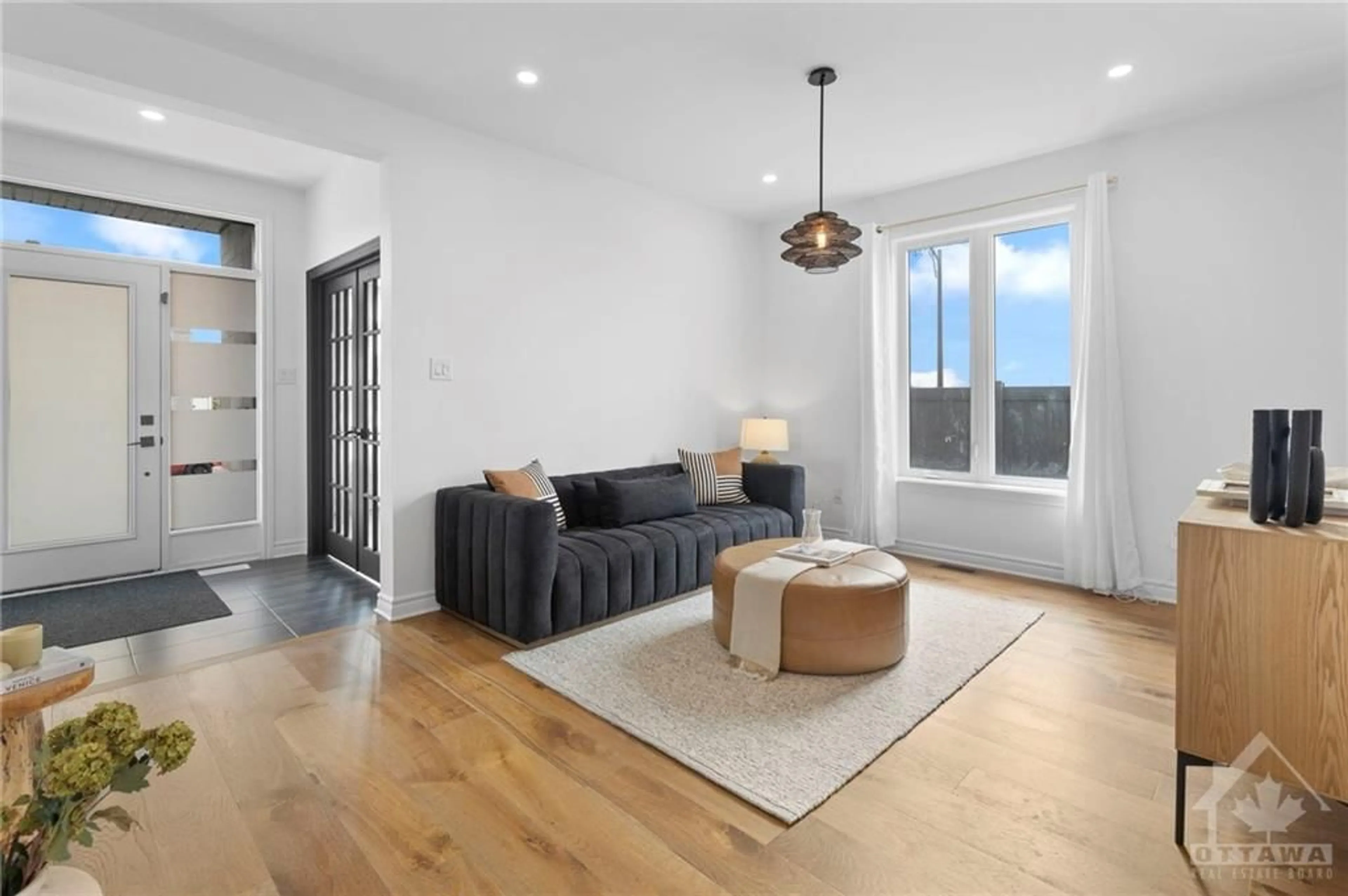 Living room, wood floors for 1005 BECKTON Hts, Ottawa Ontario K2S 2X6