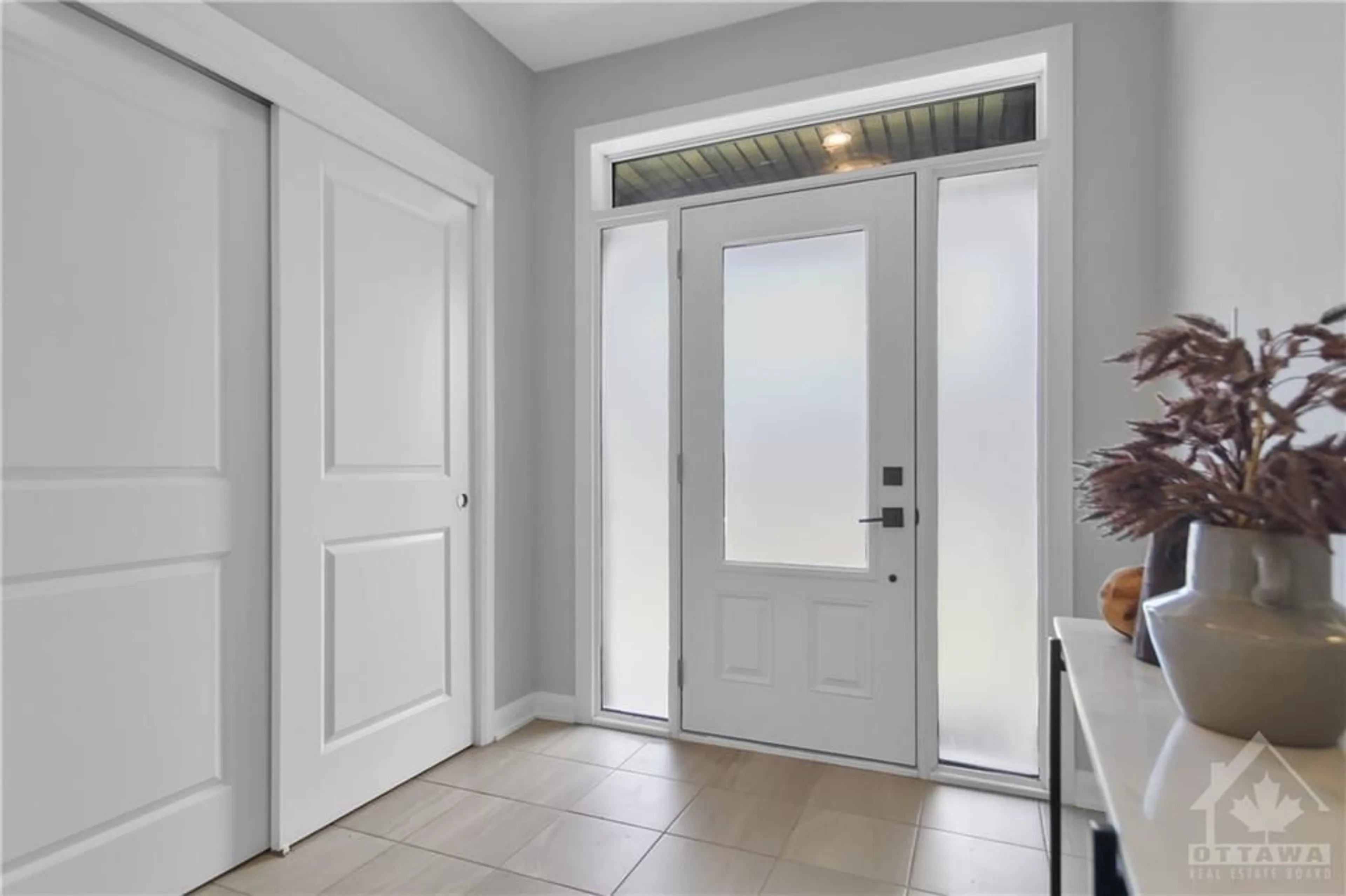 Indoor entryway, cement floor for 802 CAPPAMORE Dr, Ottawa Ontario K2J 6V6