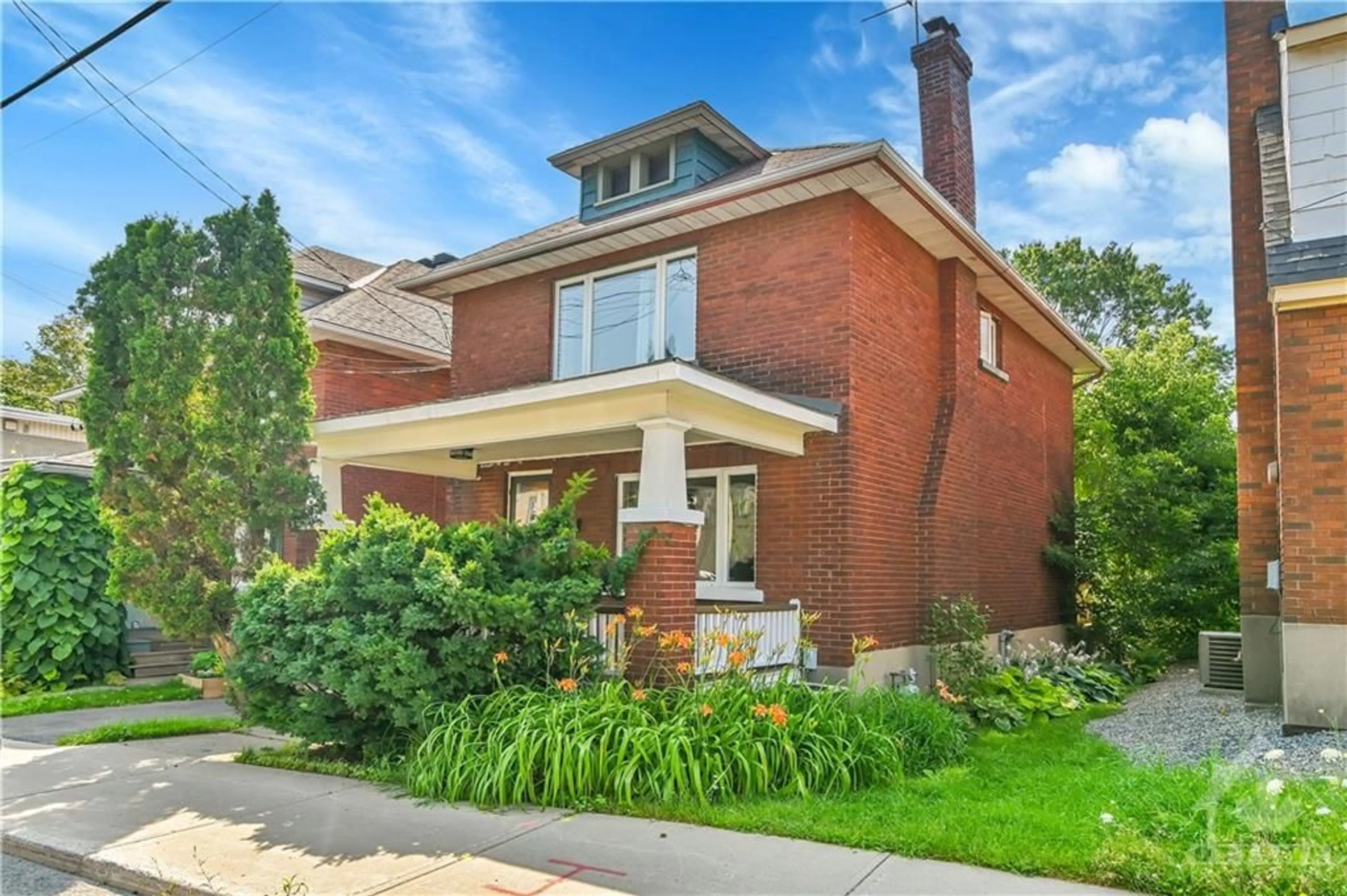 Home with brick exterior material for 62 LEES Ave, Ottawa Ontario K1S 0B9