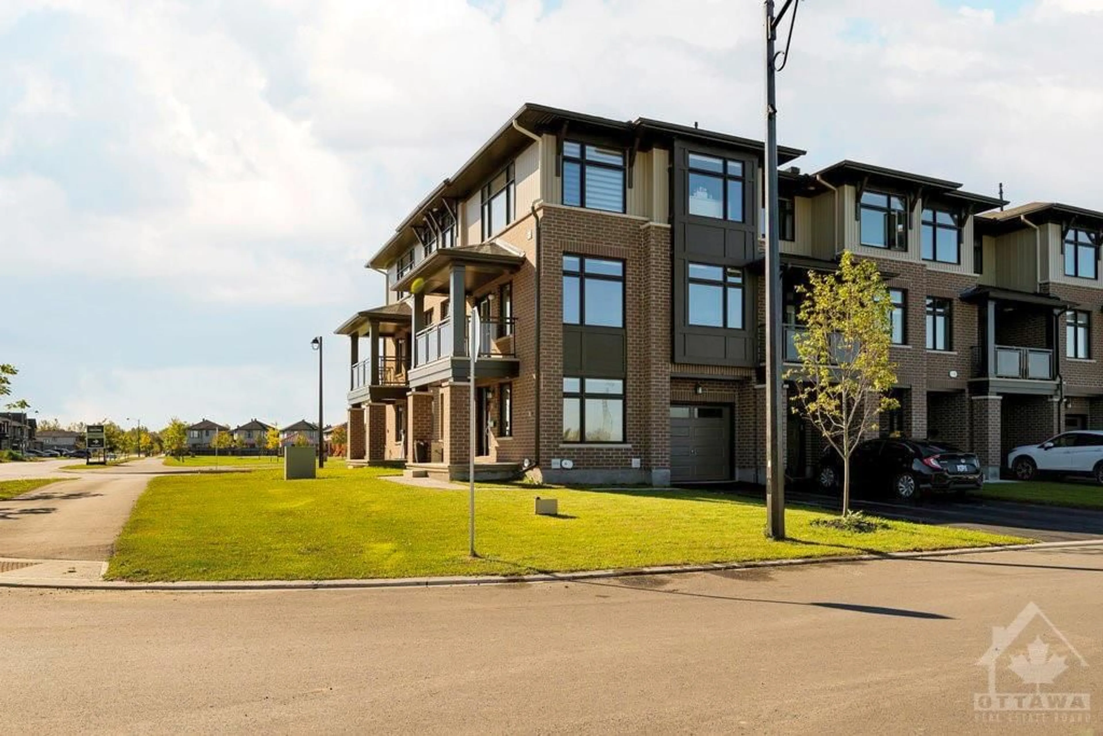 A pic from exterior of the house or condo, the front or back of building for 60 VERGLAS Lane, Orleans Ontario K1W 0R2