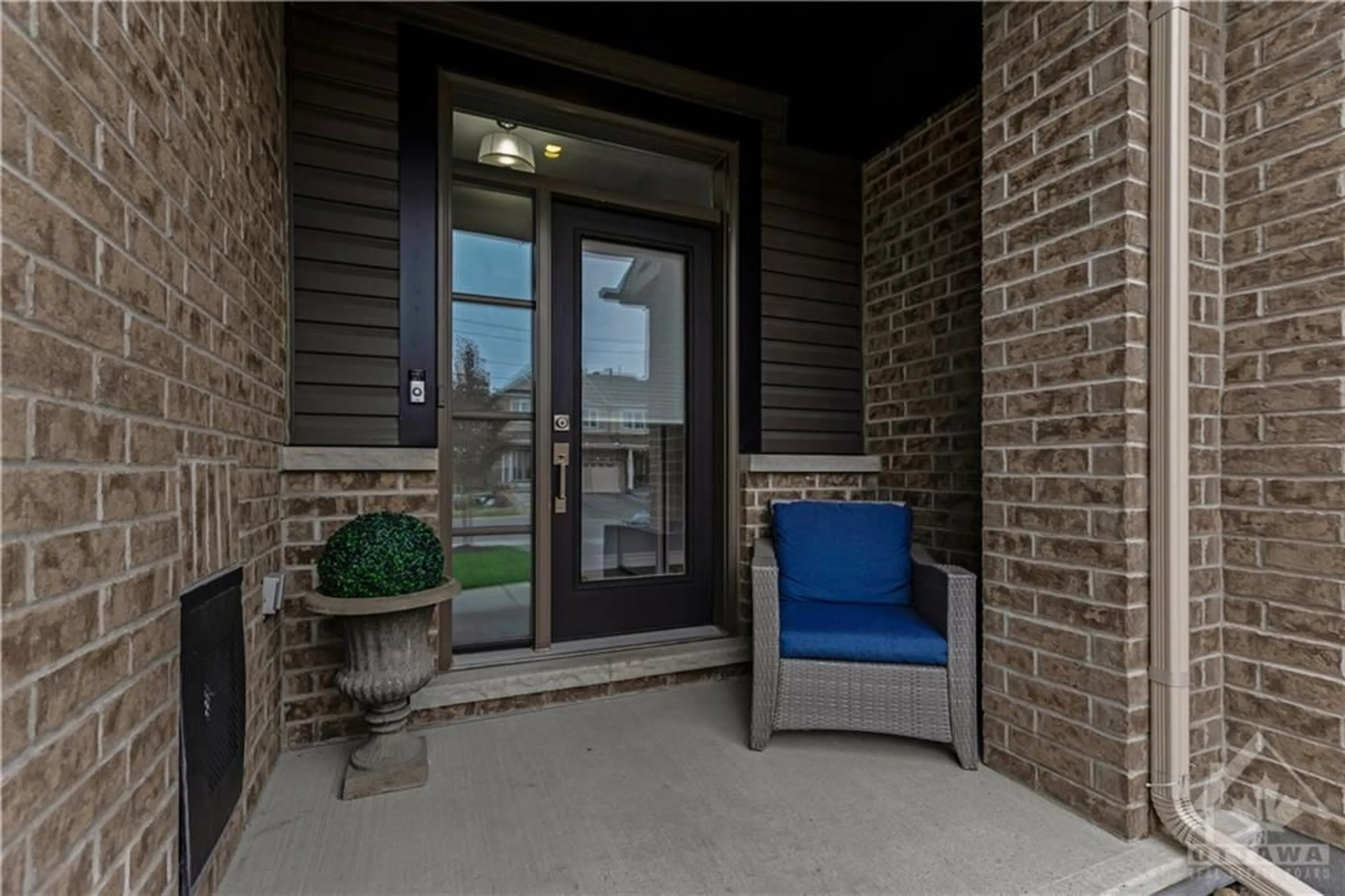 Patio, the street view for 113 LIVORNO Crt, Ottawa Ontario K4A 1J1