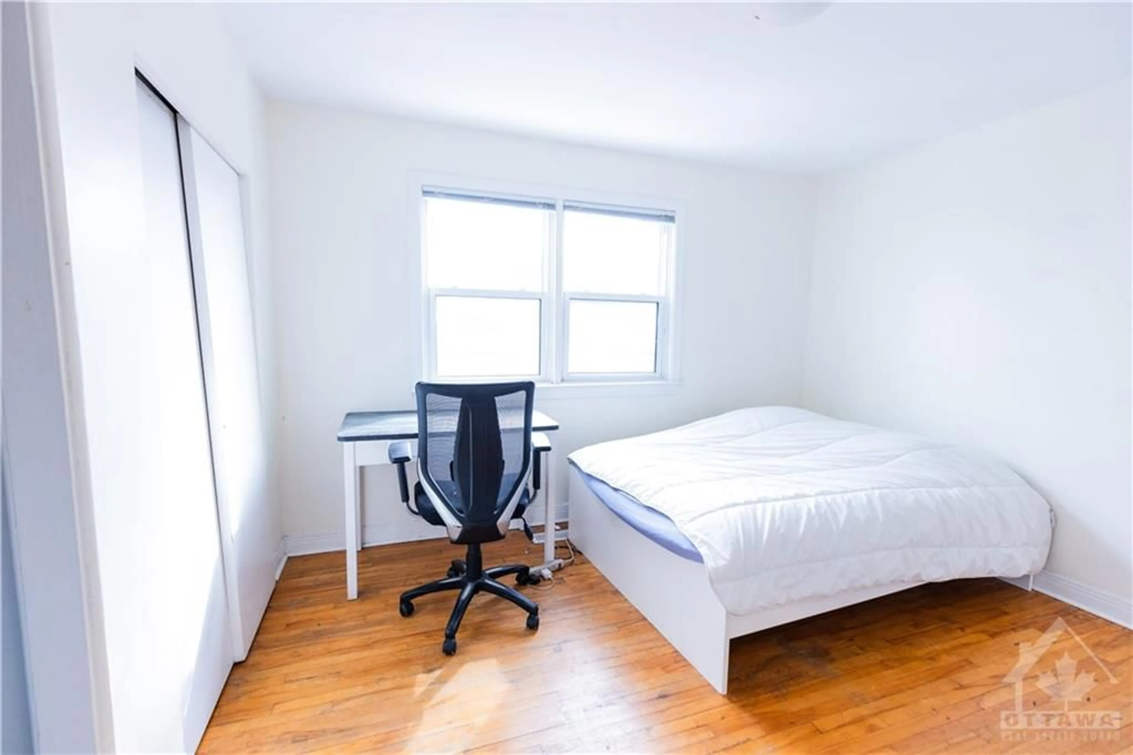 A pic of a room, wood floors for 403 PEACH TREE Lane, Ottawa Ontario K1K 2R7