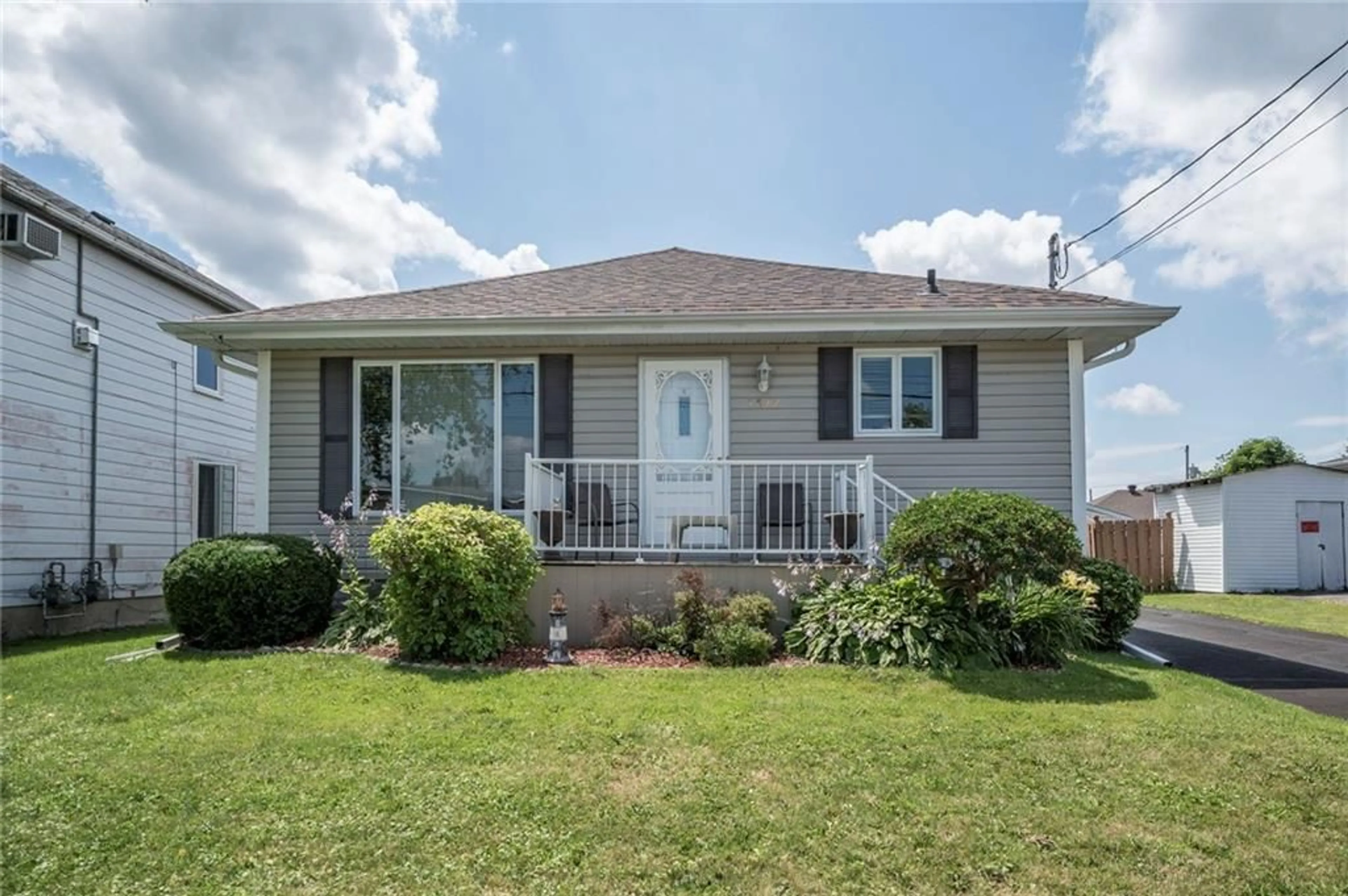 Frontside or backside of a home, cottage for 1342 NOTRE DAME St, Cornwall Ontario K6J 4Y8