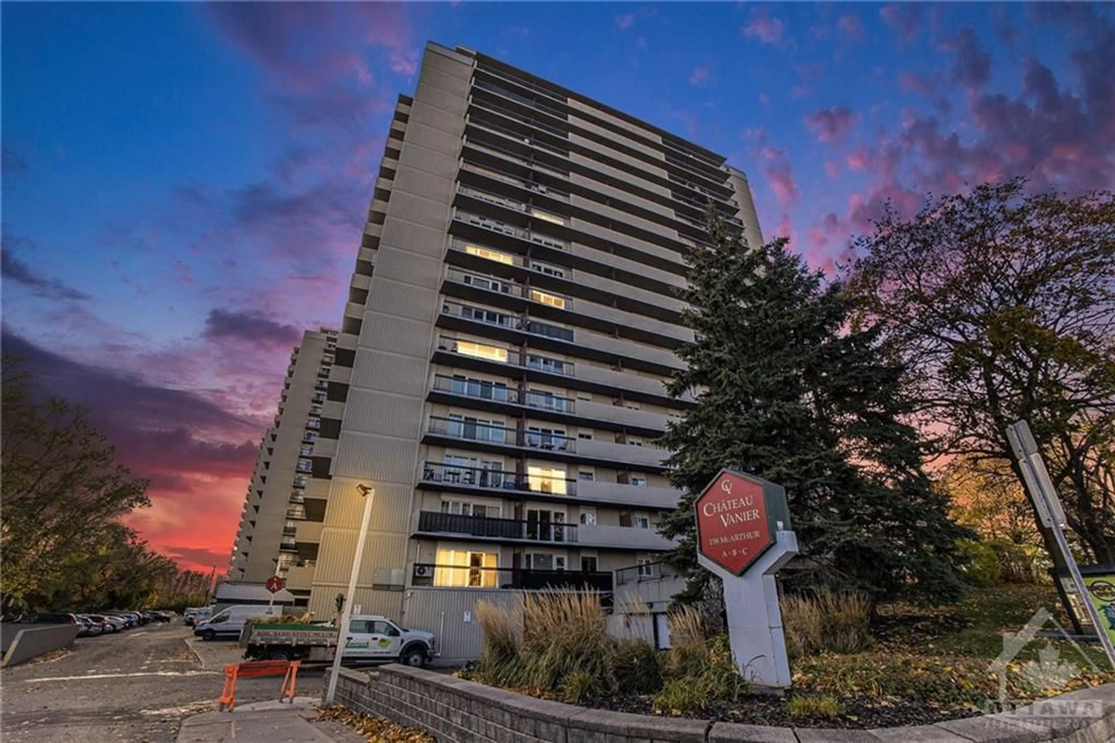 A pic from exterior of the house or condo, the front or back of building for 158A MCARTHUR Ave #905, Ottawa Ontario K1L 7E7